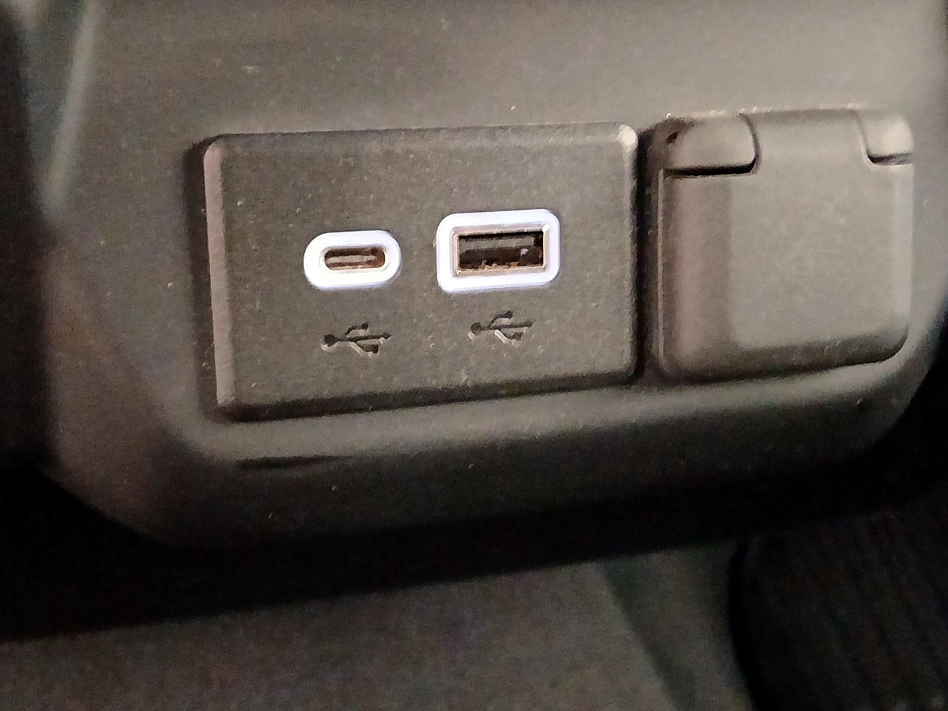 Thumbnail: 2022 Chevrolet Silverado 1500 - 18