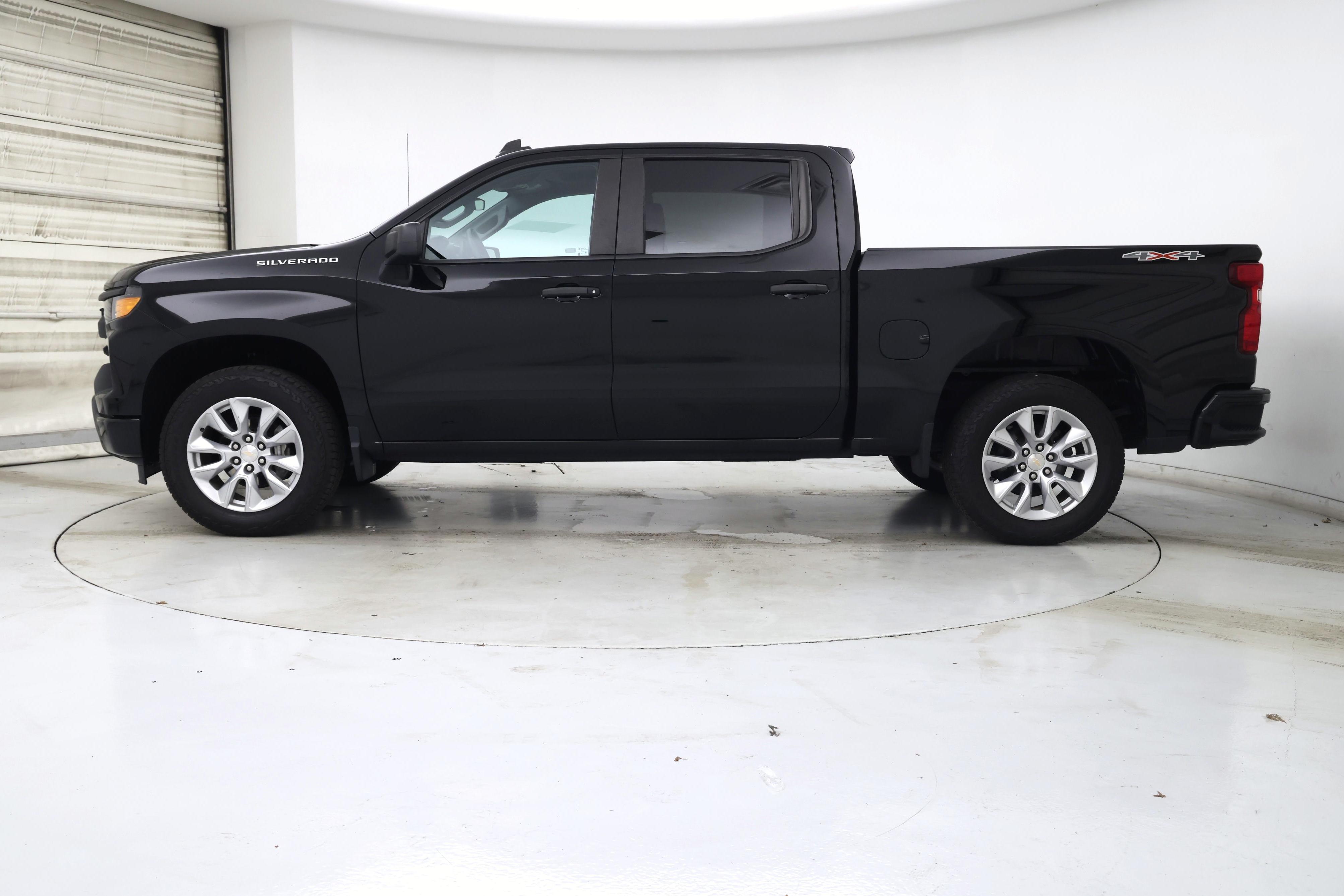 Thumbnail: 2022 Chevrolet Silverado 1500 - 3