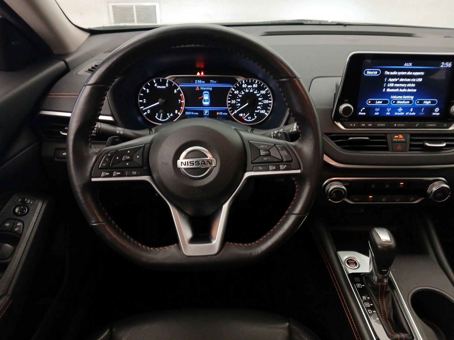 Thumbnail: 2022 Nissan Altima - 10