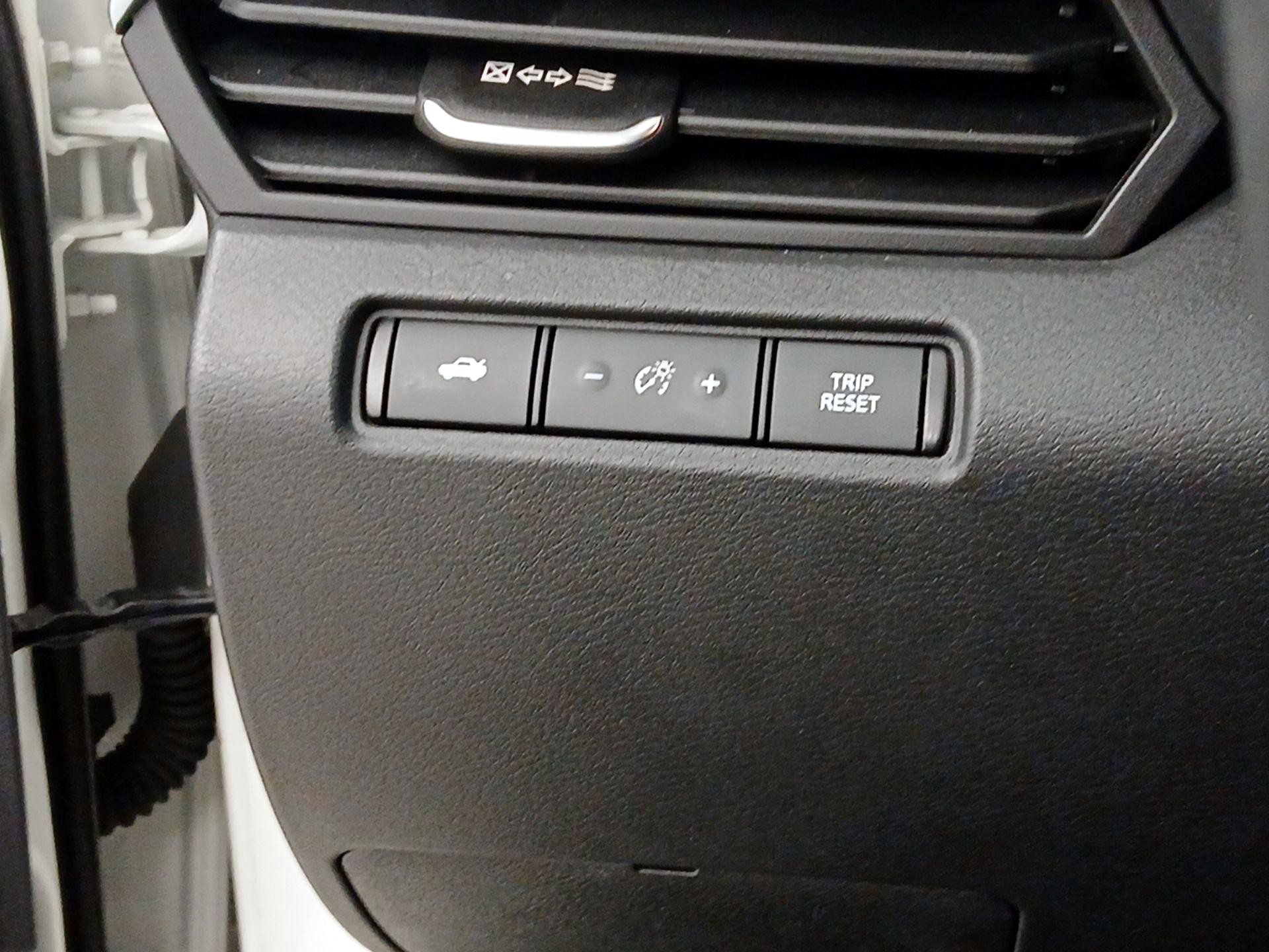 Thumbnail: 2022 Nissan Altima - 13