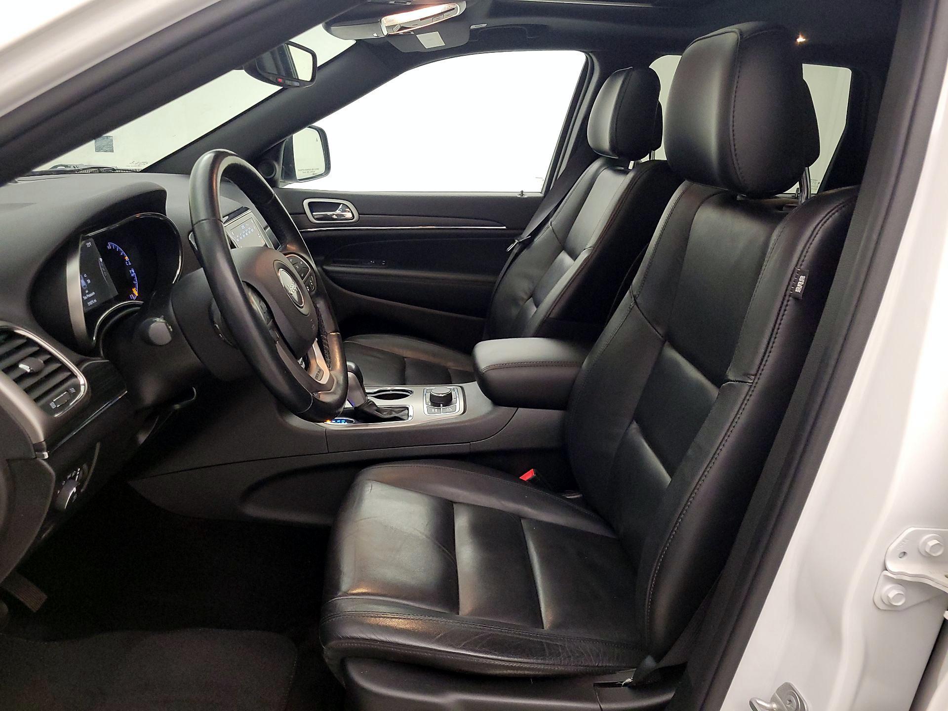 Thumbnail: 2021 Jeep Grand Cherokee - 11