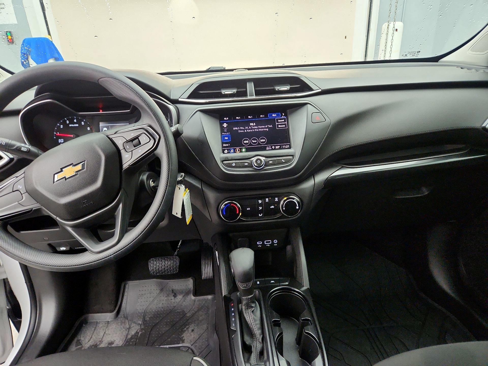 Thumbnail: 2023 Chevrolet TrailBlazer - 9