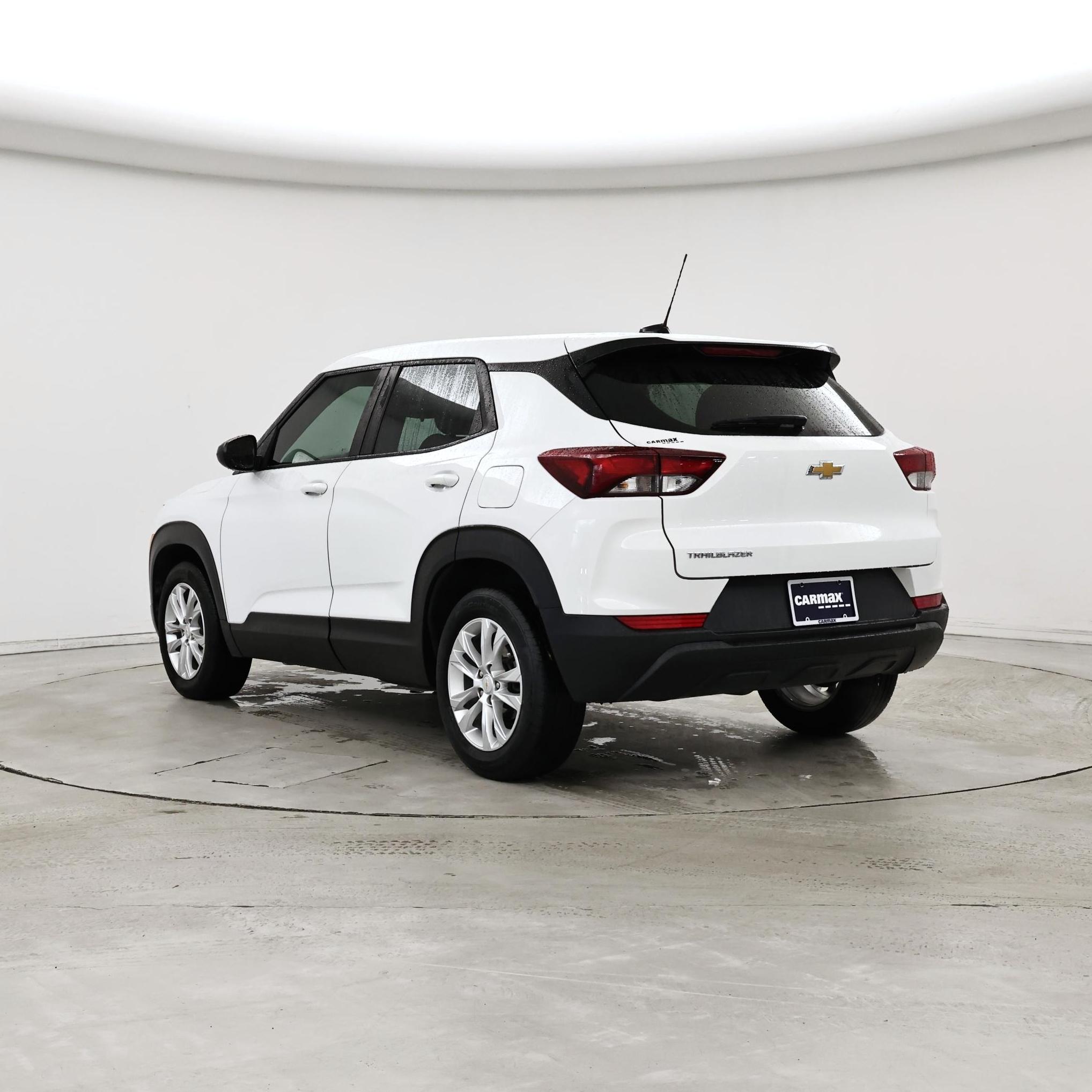 Thumbnail: 2023 Chevrolet TrailBlazer - 2