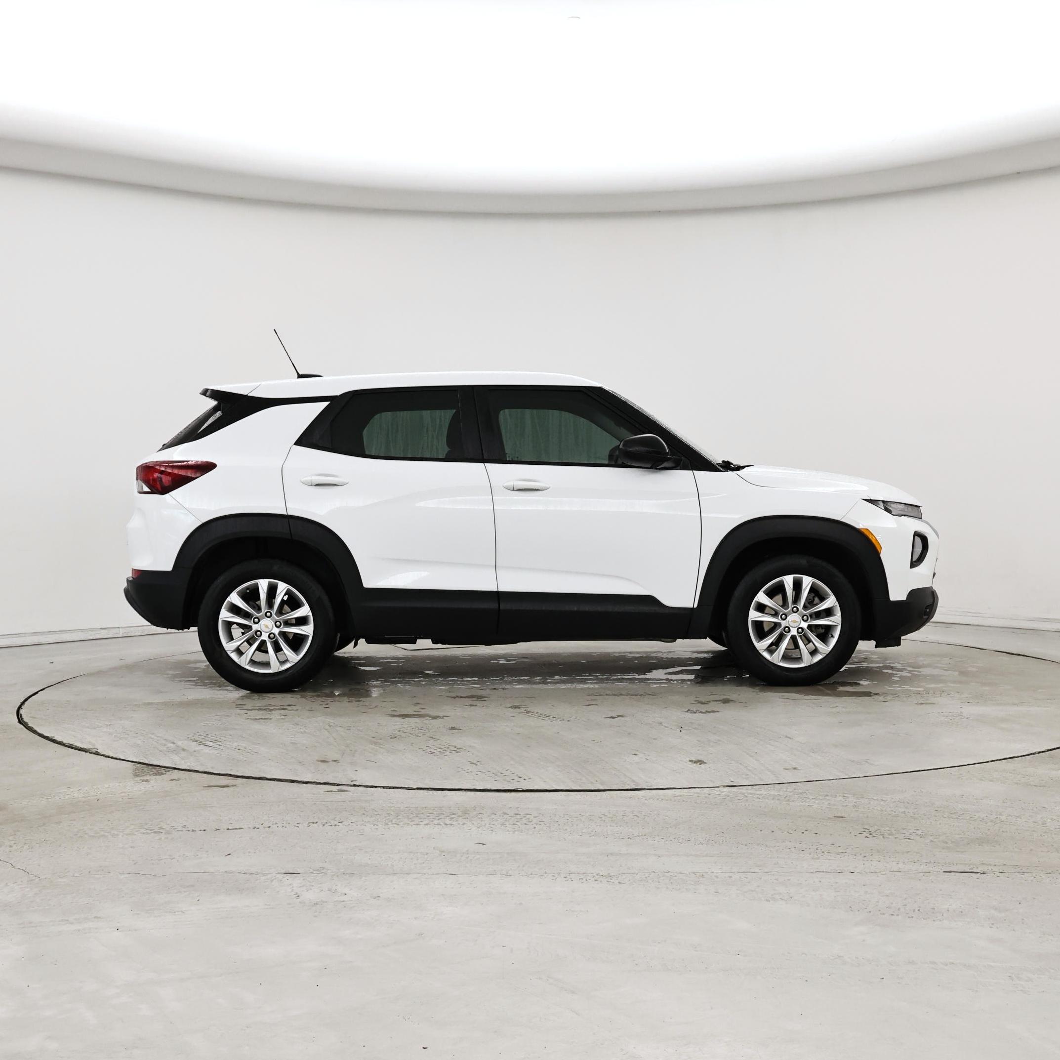 Thumbnail: 2023 Chevrolet TrailBlazer - 7