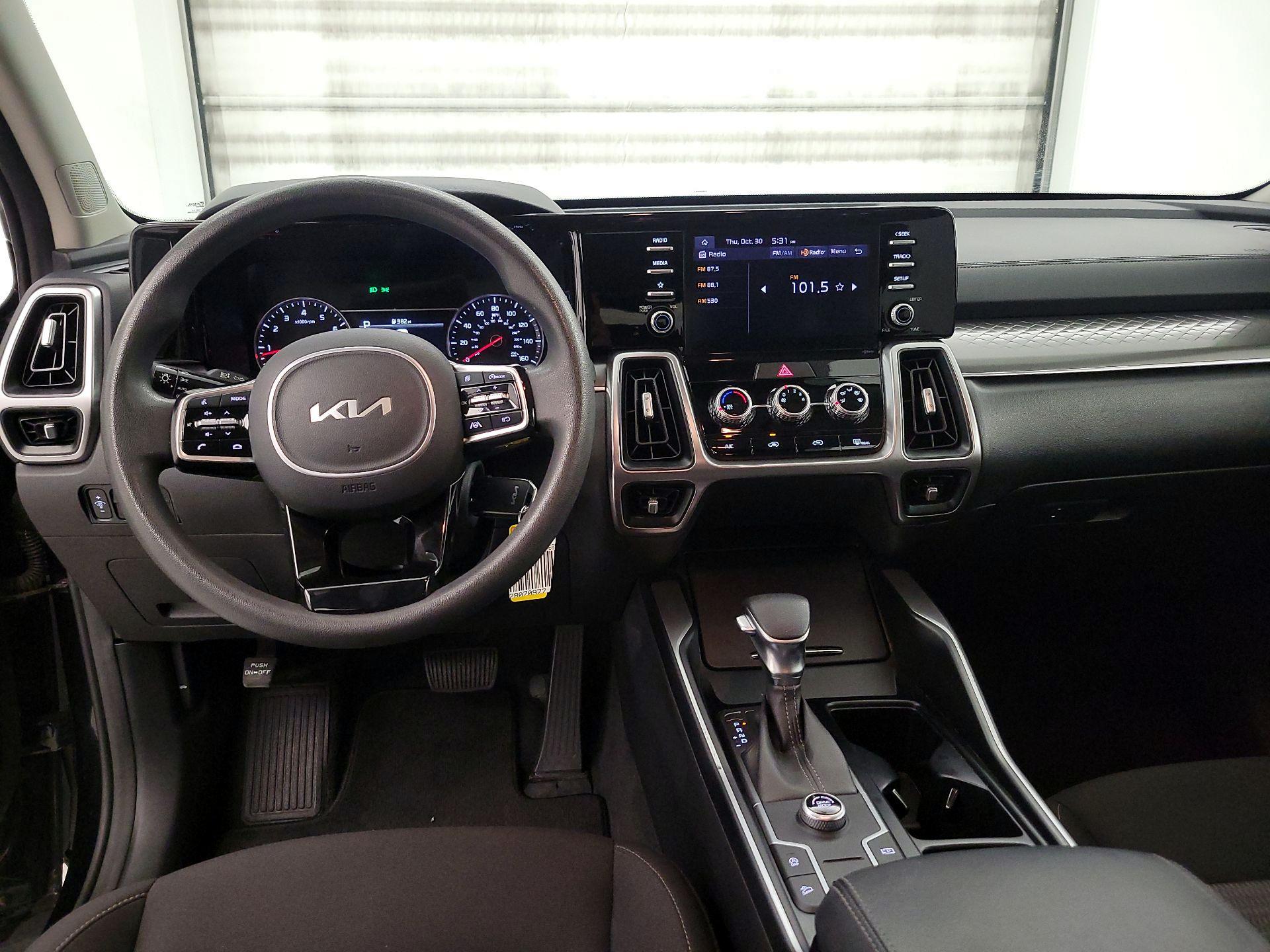 Thumbnail: 2022 Kia Sorento - 9
