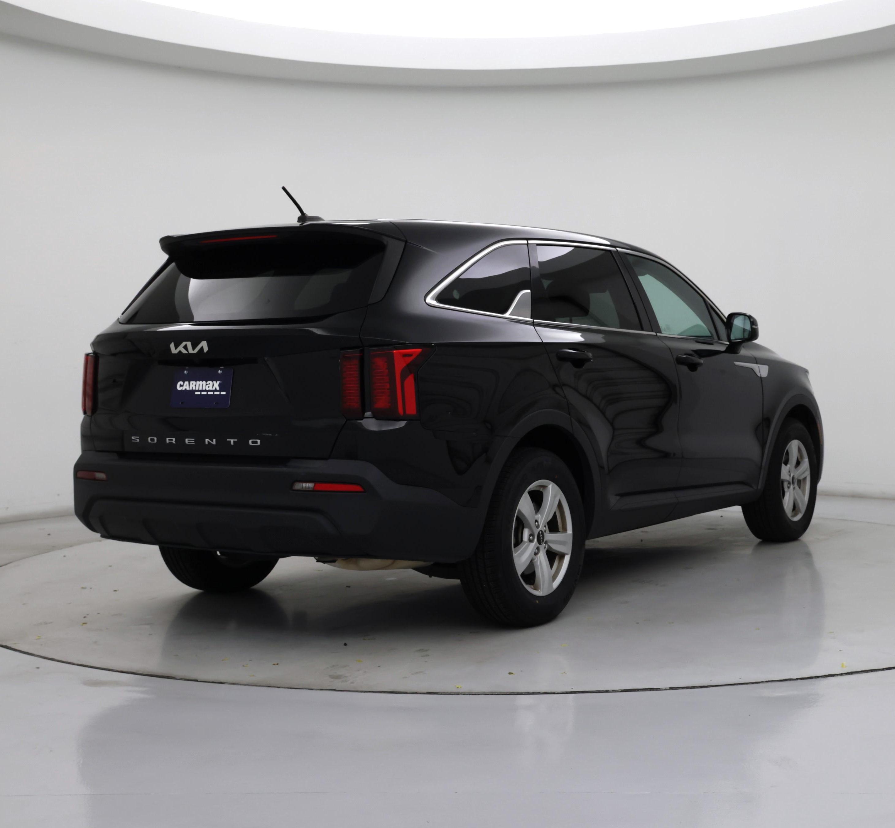 Thumbnail: 2022 Kia Sorento - 8