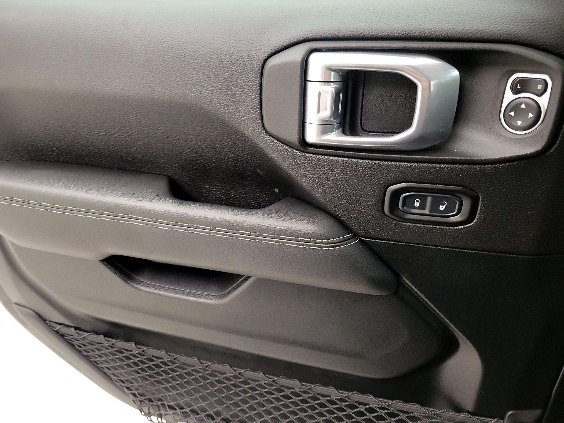 Thumbnail: 2021 Jeep Wrangler - 12