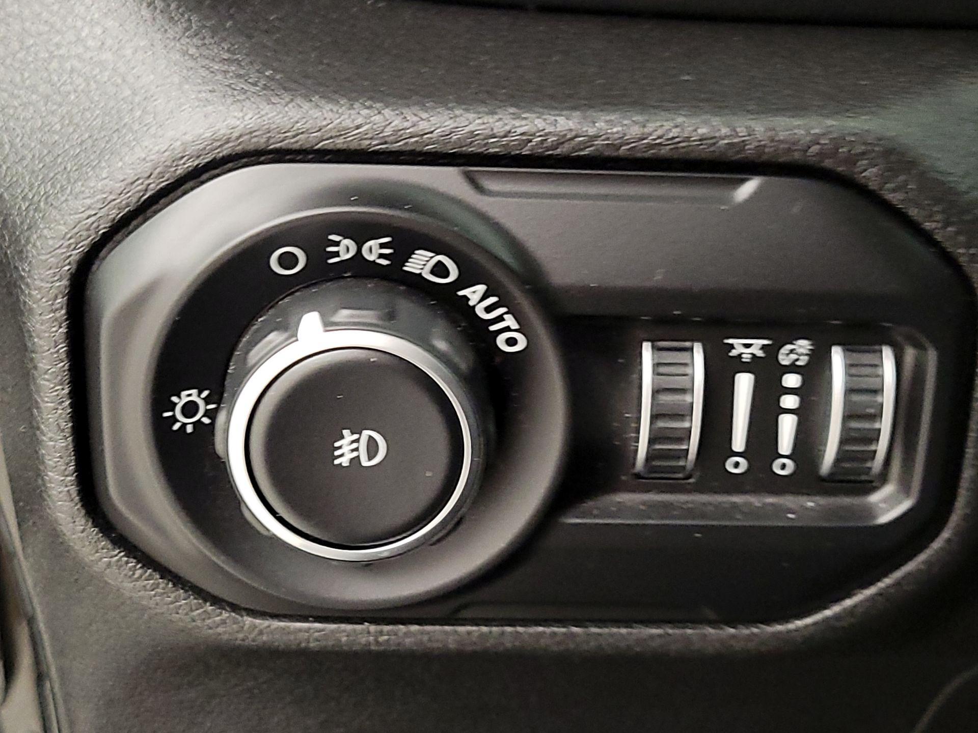 Thumbnail: 2021 Jeep Wrangler - 13