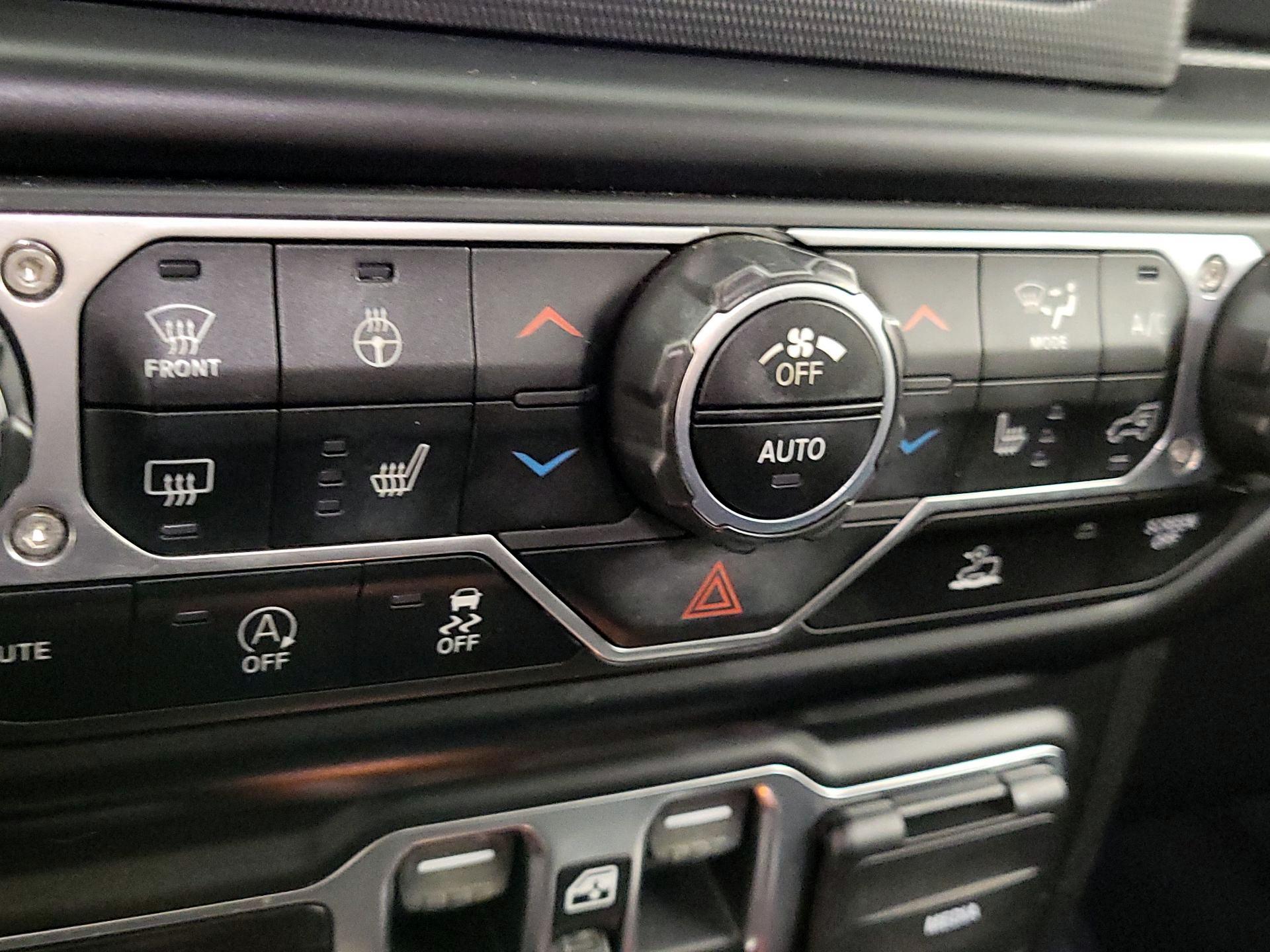 Thumbnail: 2021 Jeep Wrangler - 16