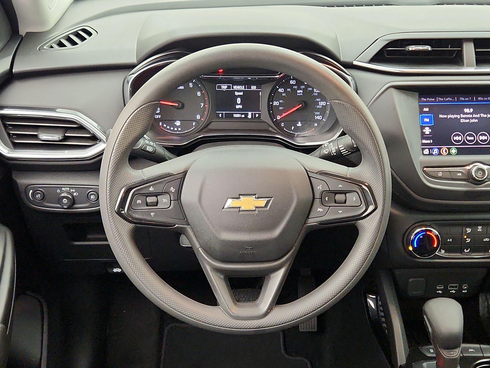 Thumbnail: 2023 Chevrolet TrailBlazer - 10