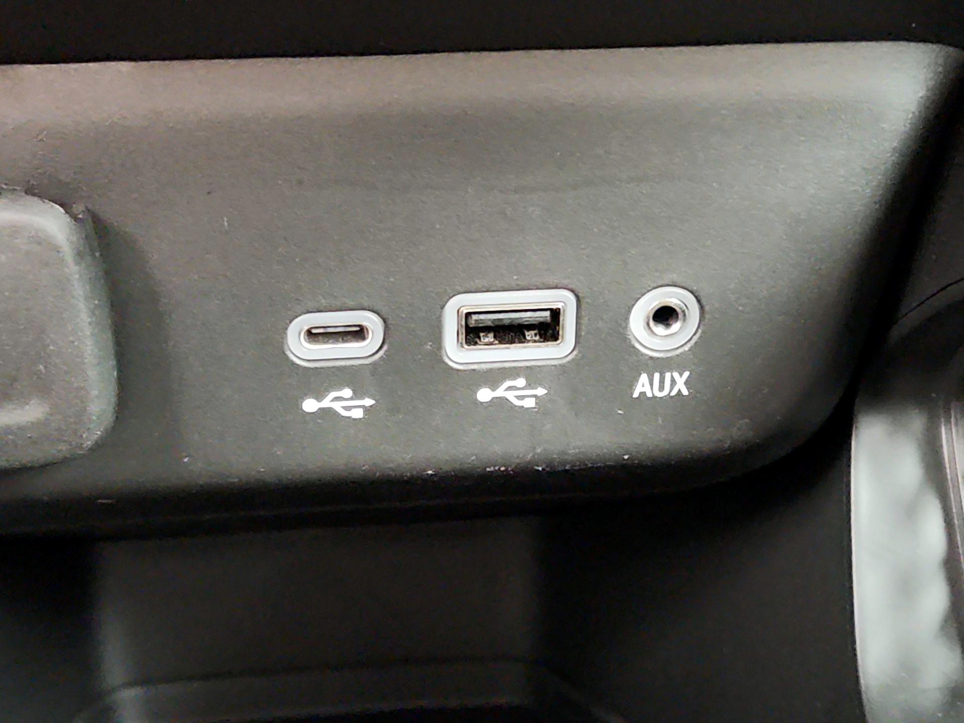 Thumbnail: 2023 Chevrolet TrailBlazer - 18