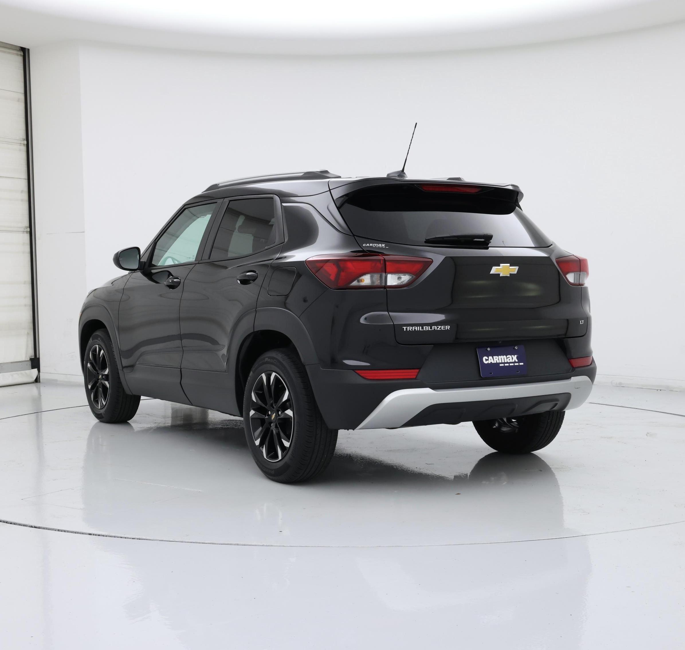 Thumbnail: 2023 Chevrolet TrailBlazer - 2