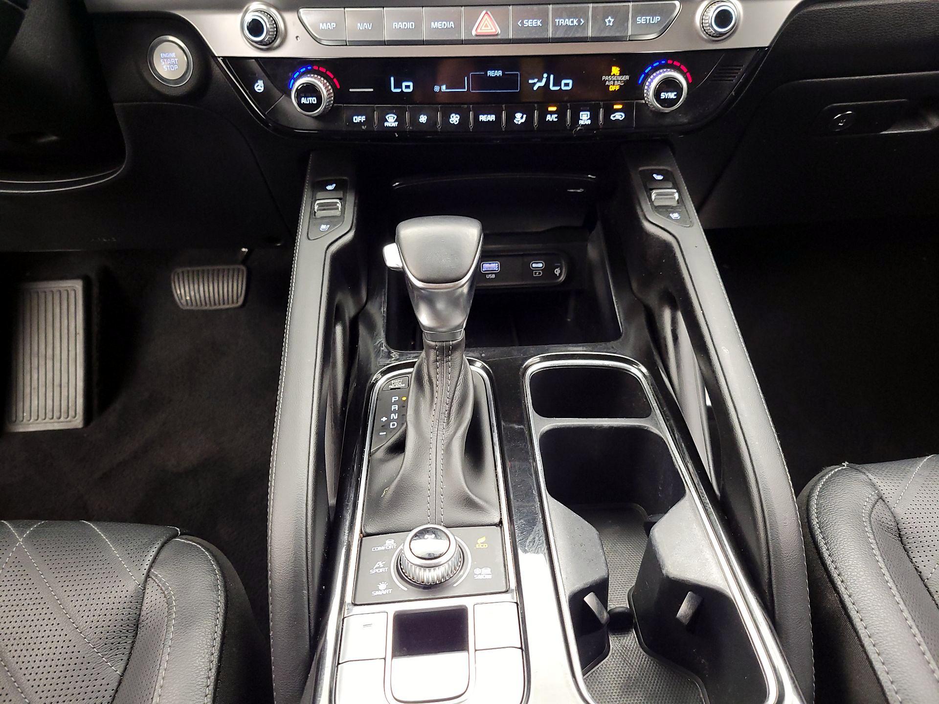 Thumbnail: 2024 Kia Telluride - 17