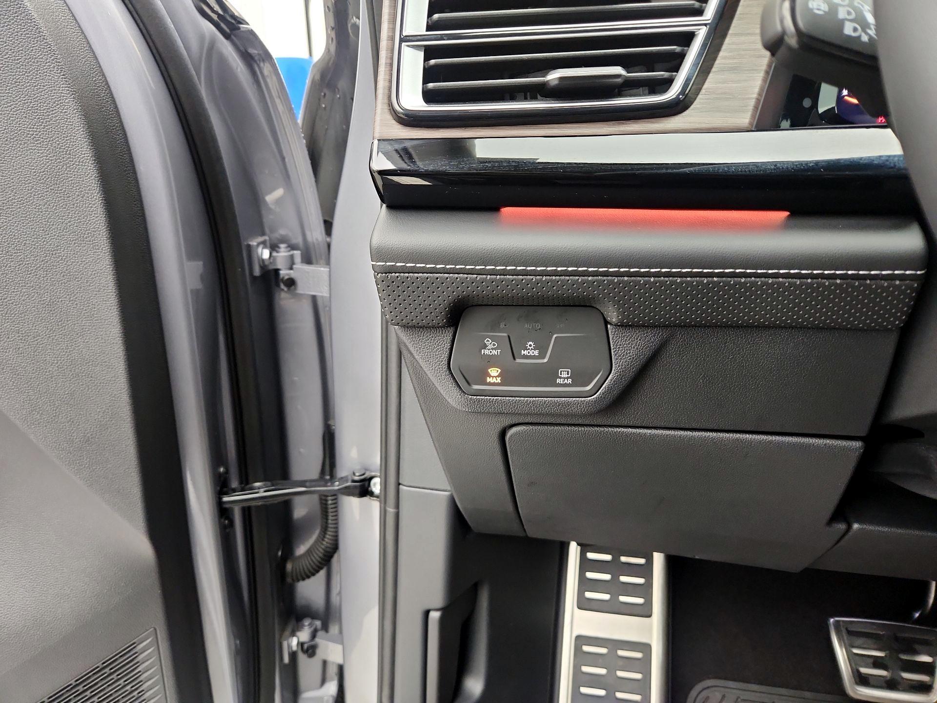 Thumbnail: 2024 Volkswagen Atlas - 13