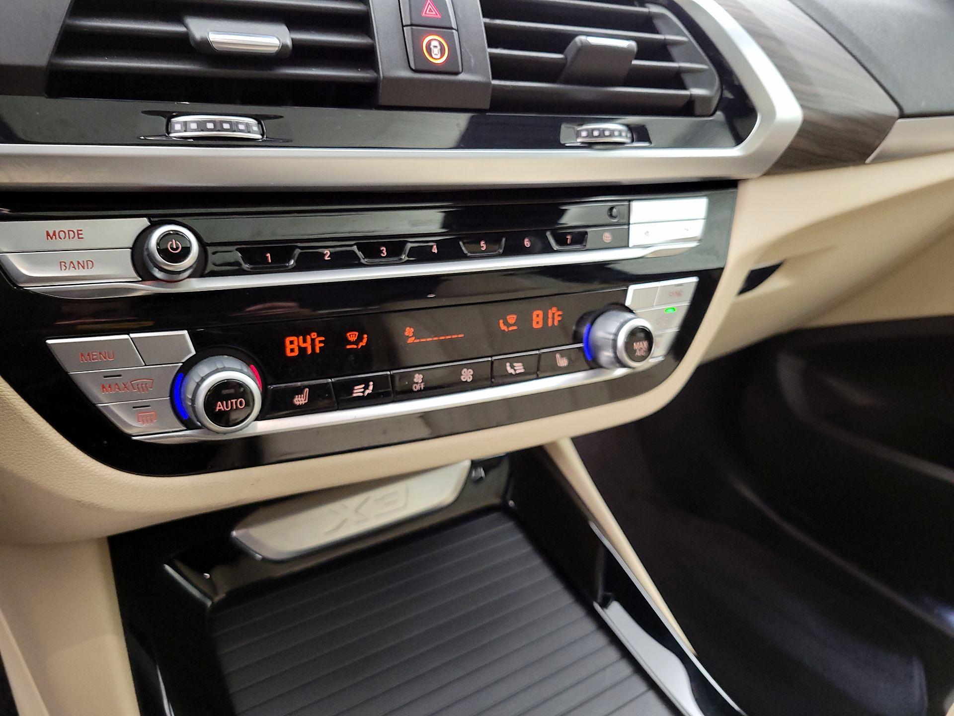 Thumbnail: 2021 BMW X3 - 16