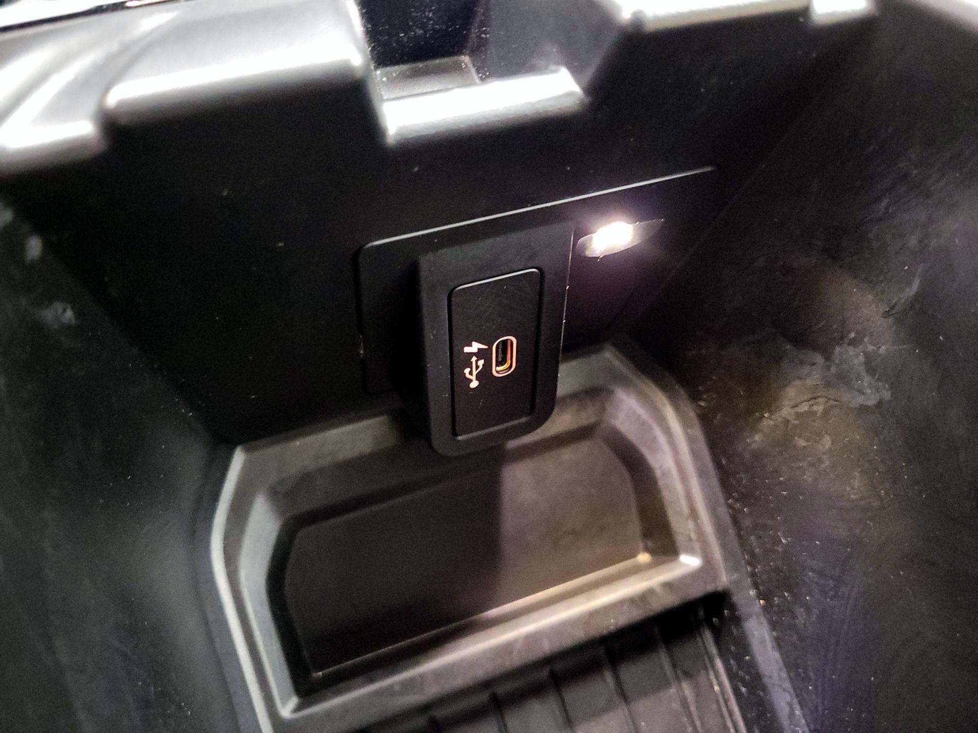 Thumbnail: 2021 BMW X3 - 18