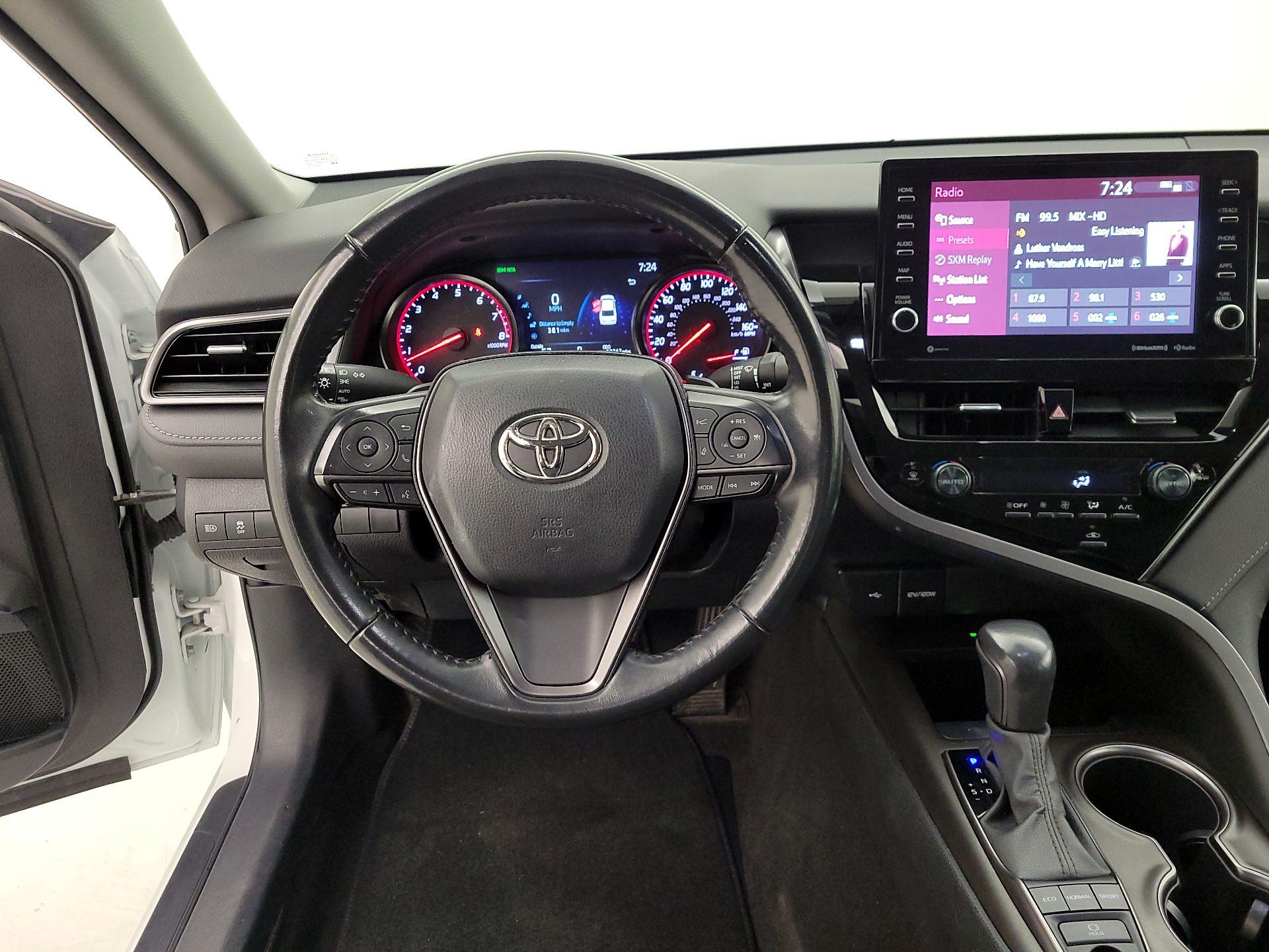 Thumbnail: 2023 Toyota Camry - 10