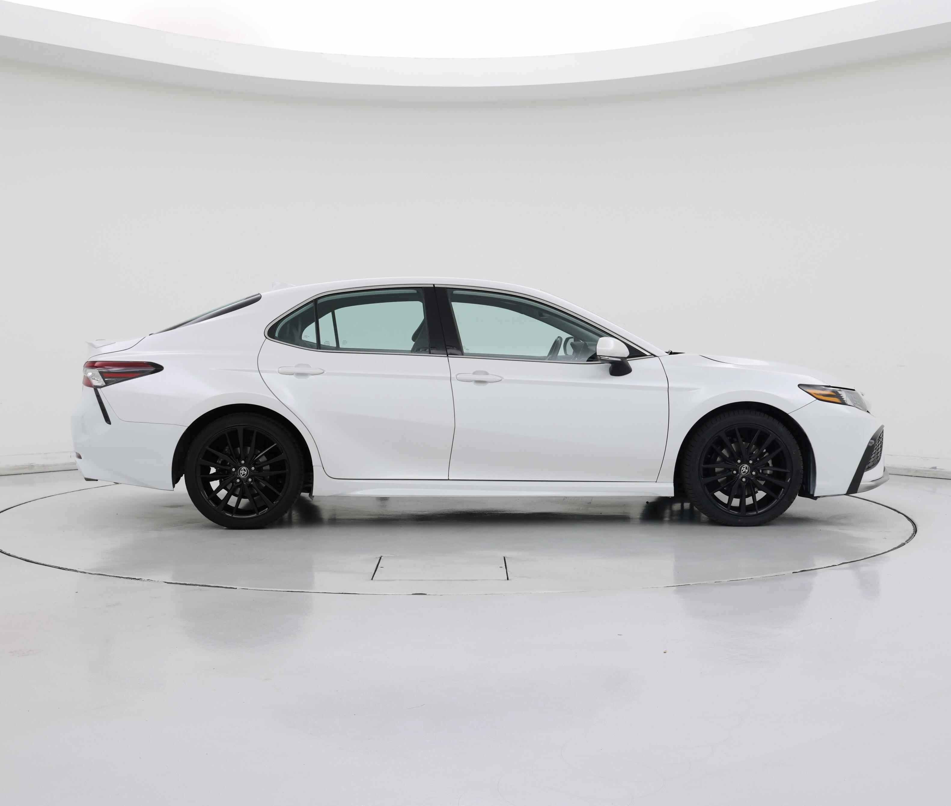 Thumbnail: 2023 Toyota Camry - 7