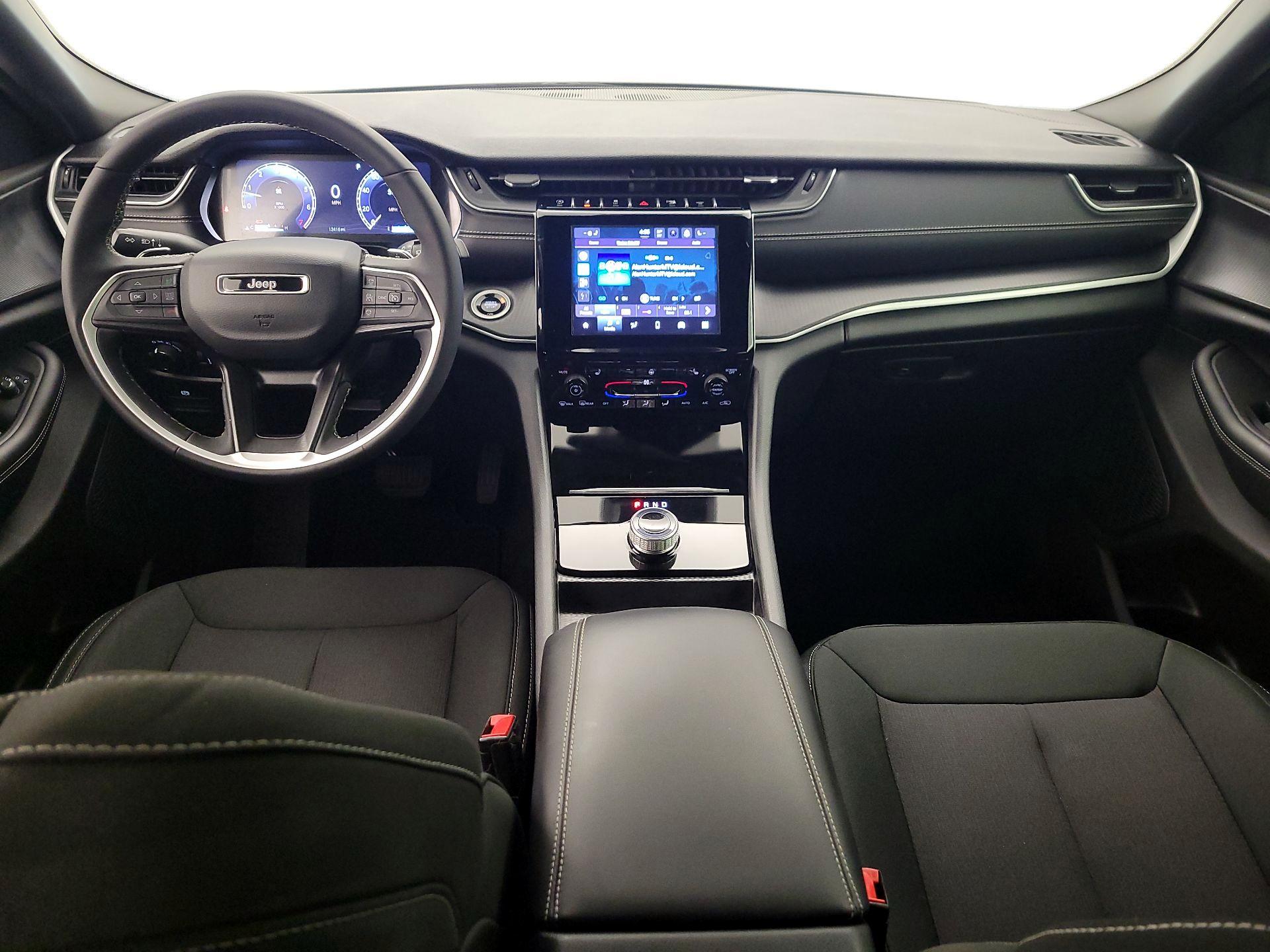 Thumbnail: 2024 Jeep Grand Cherokee - 9