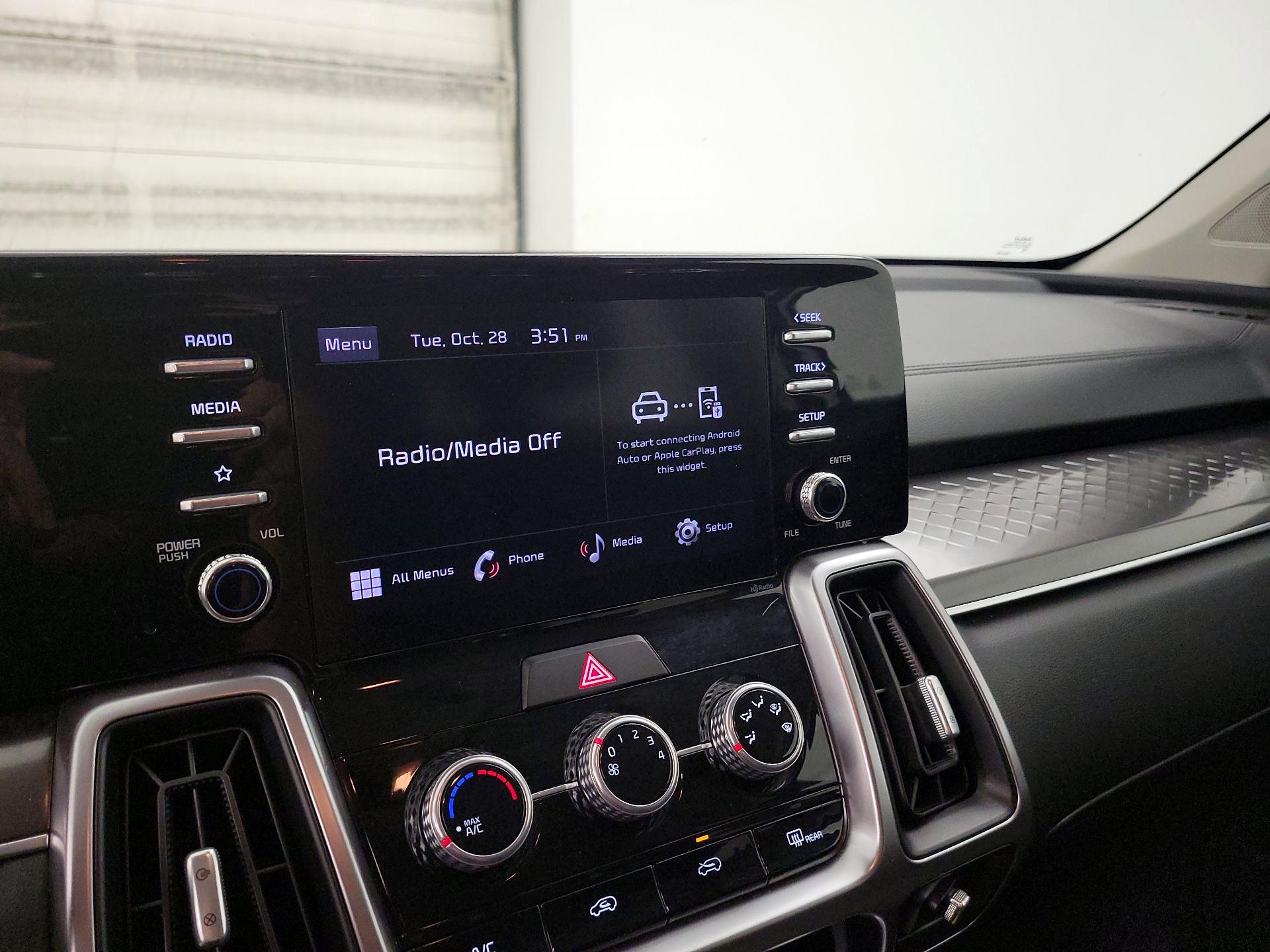 Thumbnail: 2023 Kia Sorento - 15