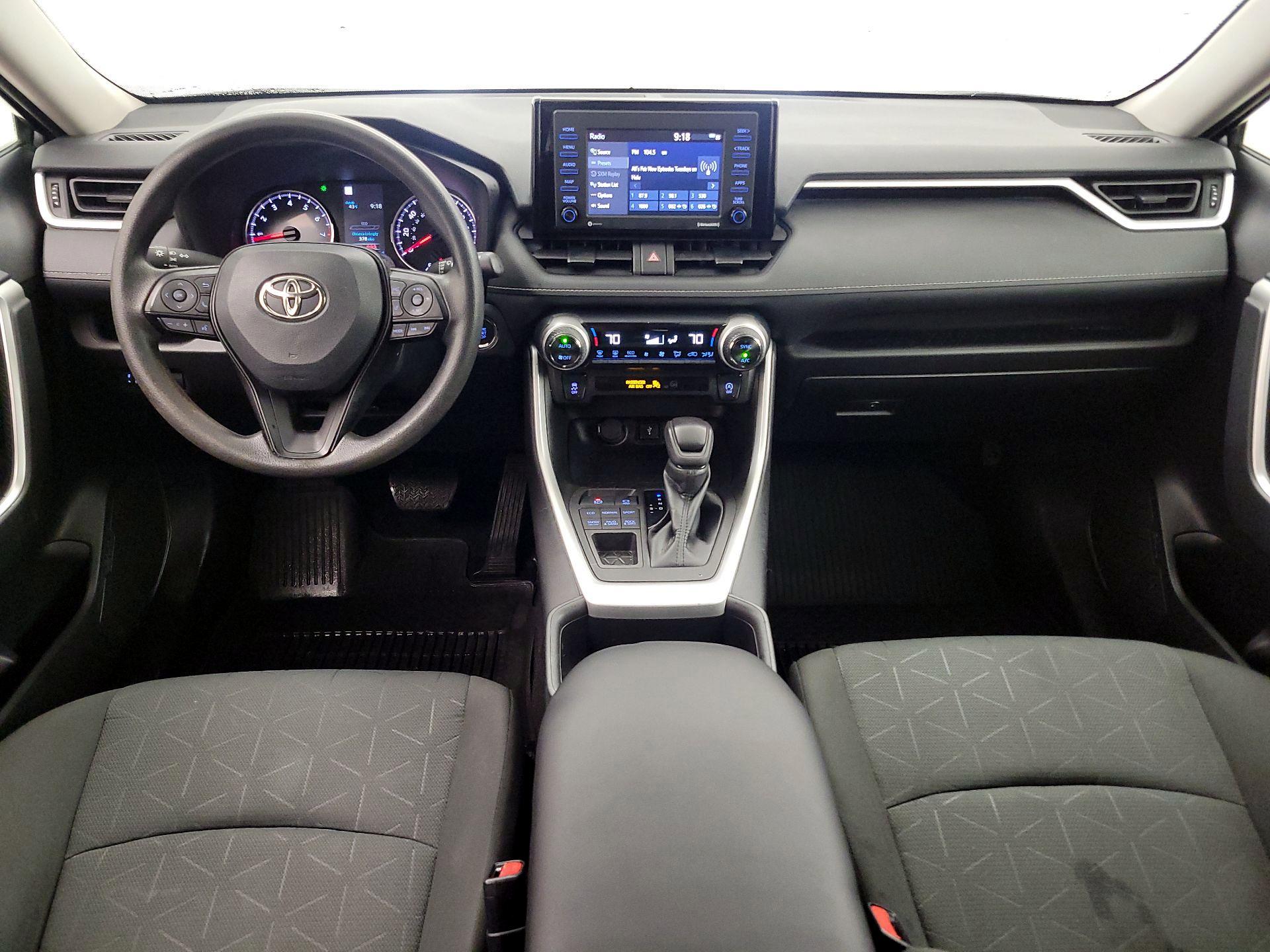 Thumbnail: 2022 Toyota RAV4 - 9