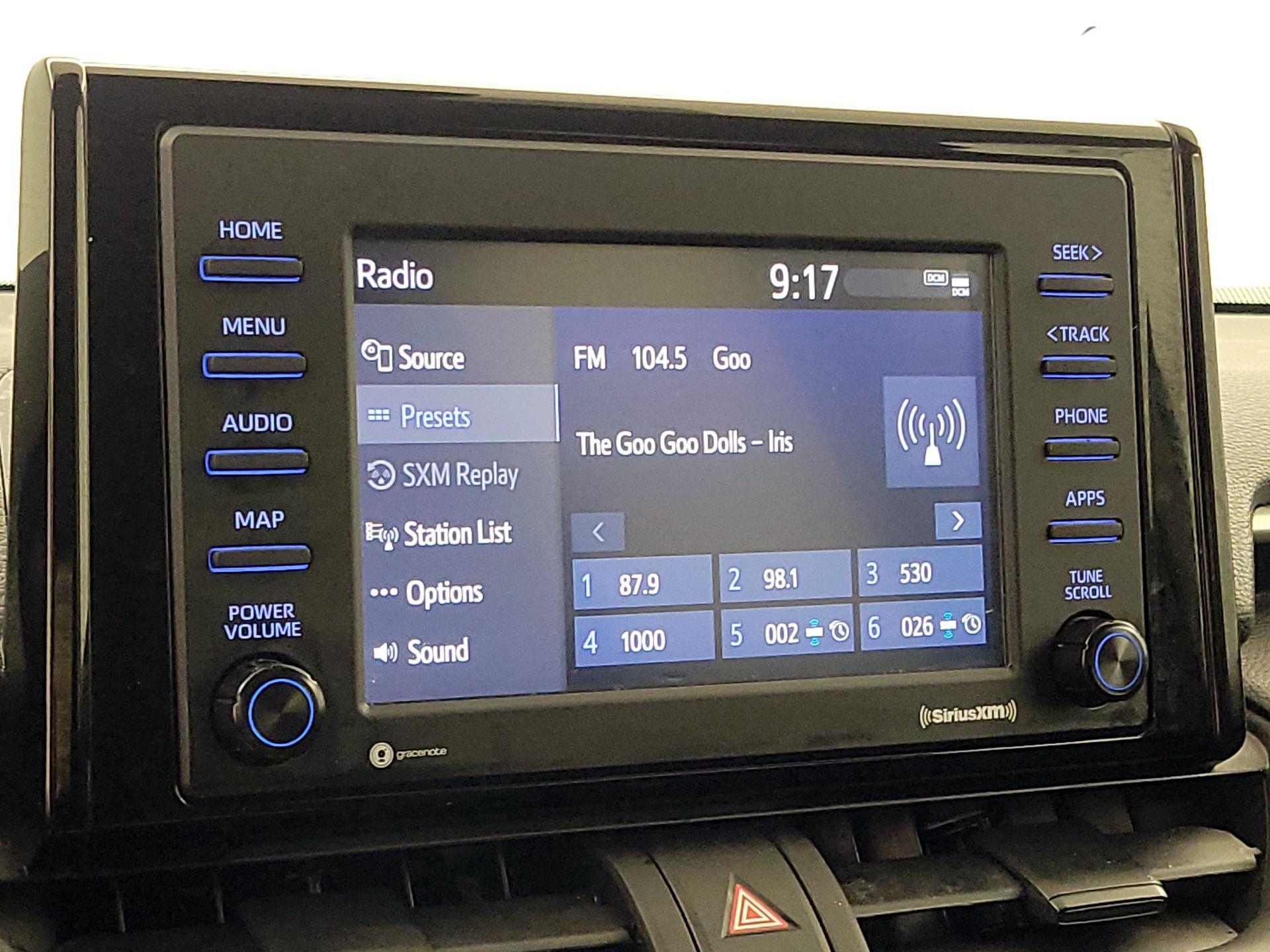 Thumbnail: 2022 Toyota RAV4 - 15