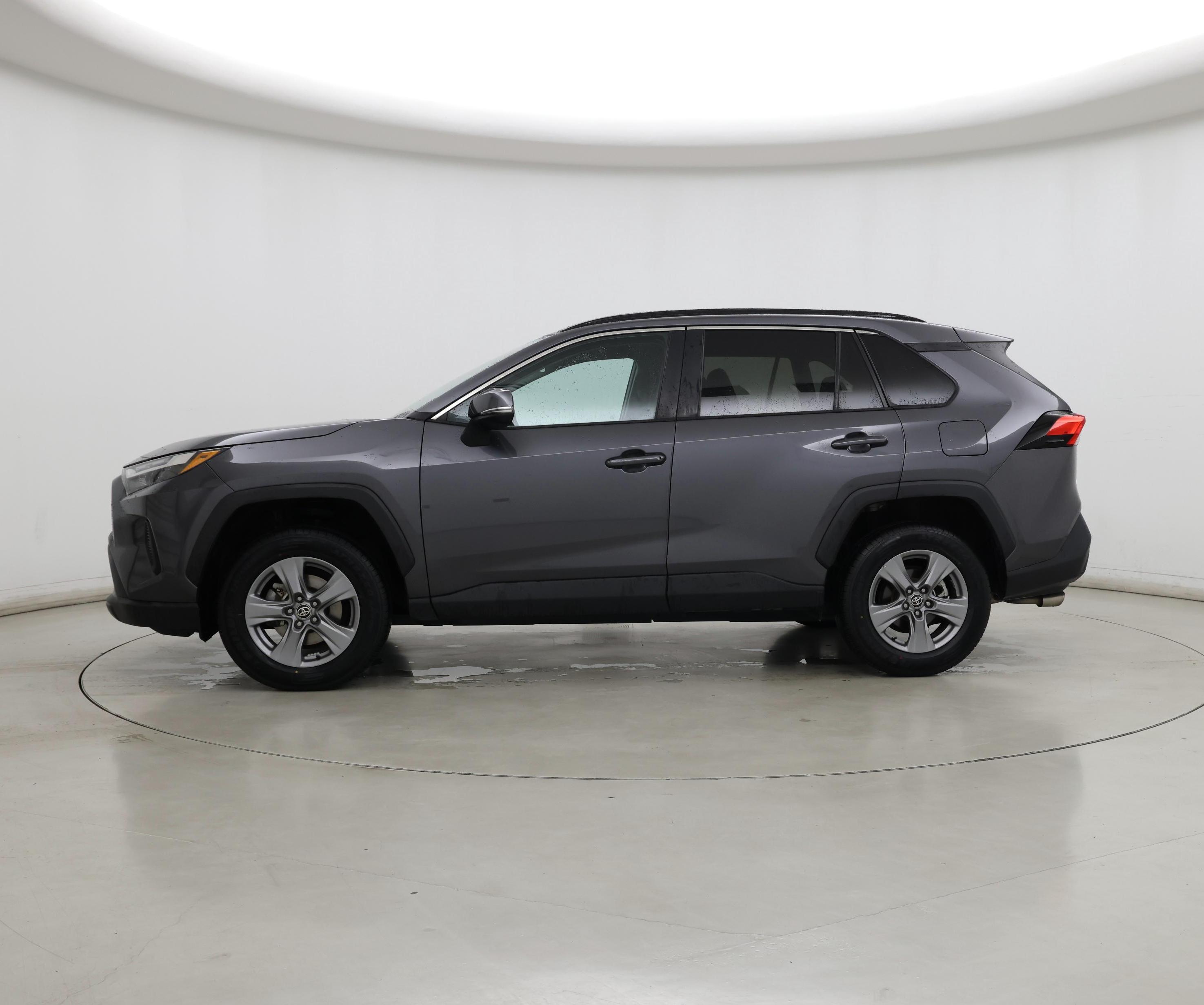 Thumbnail: 2022 Toyota RAV4 - 3