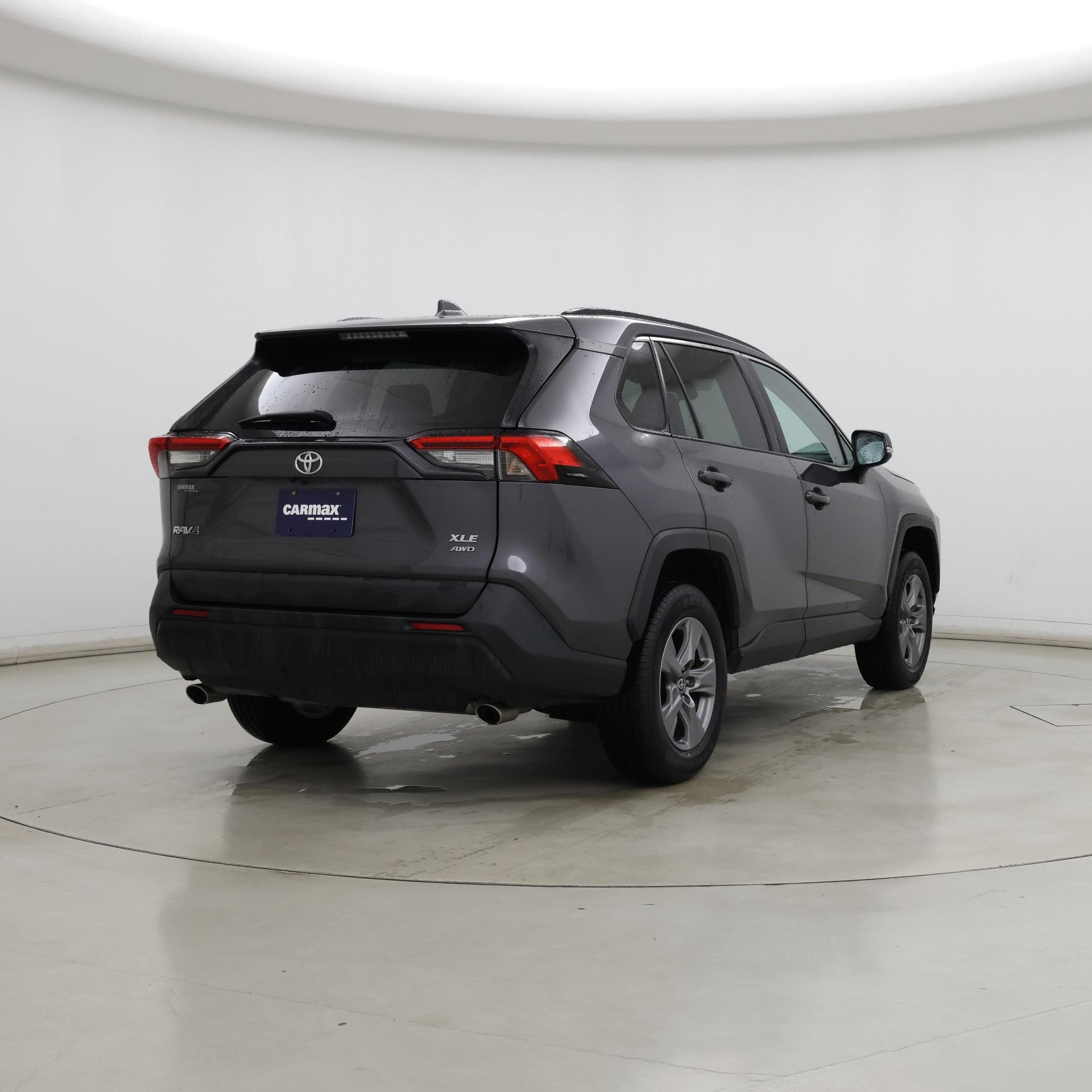 Thumbnail: 2022 Toyota RAV4 - 8