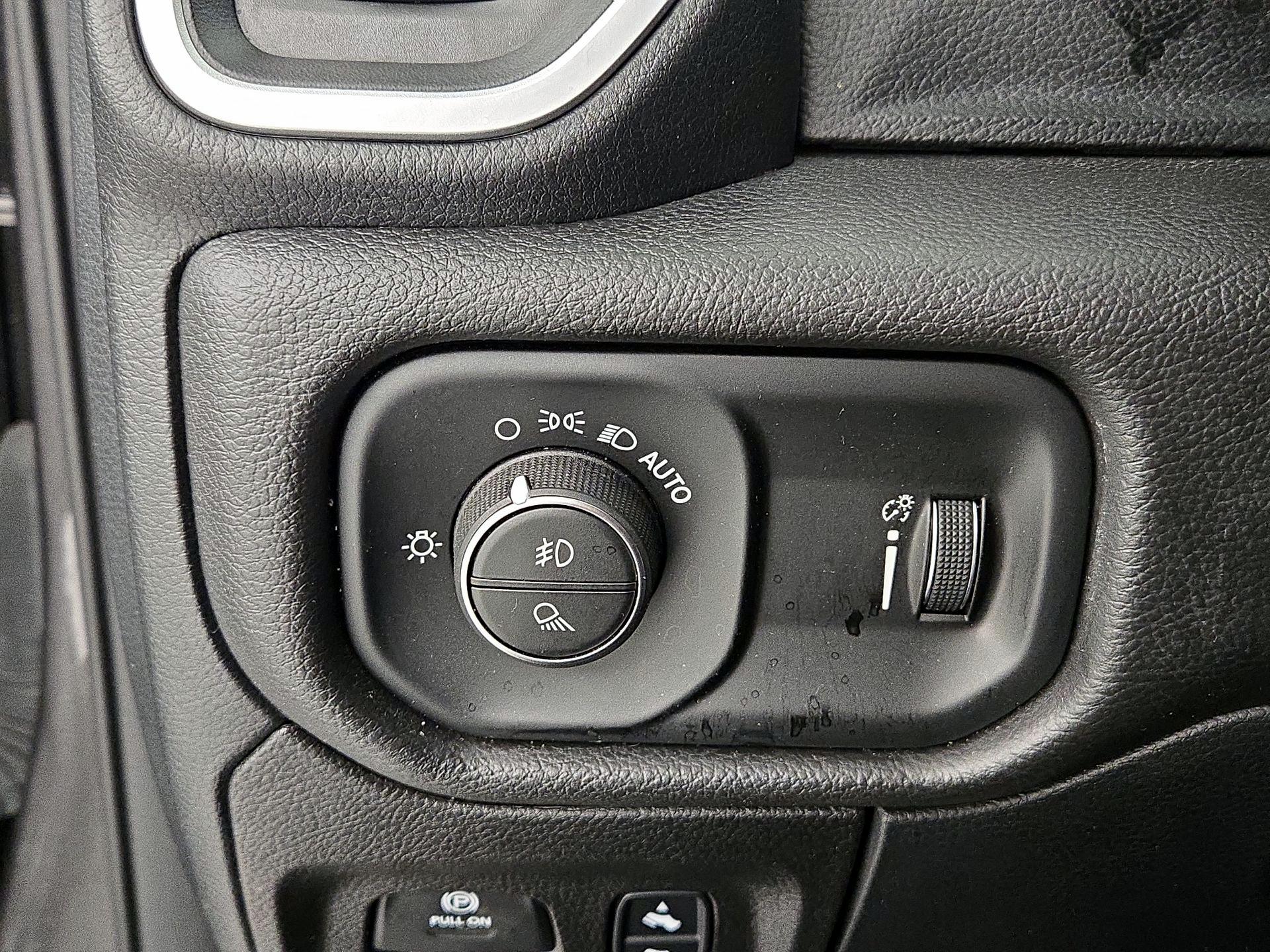 Thumbnail: 2021 RAM 1500 - 13