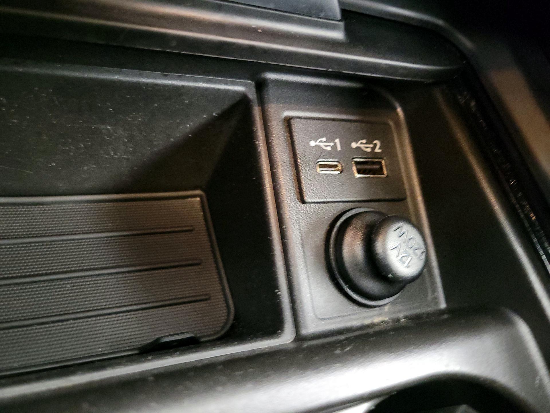 Thumbnail: 2022 INFINITI QX50 - 18