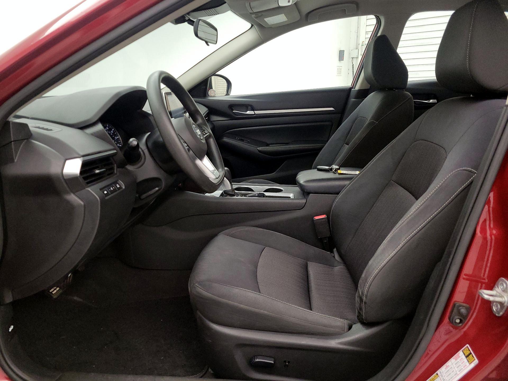 Thumbnail: 2022 Nissan Altima - 11