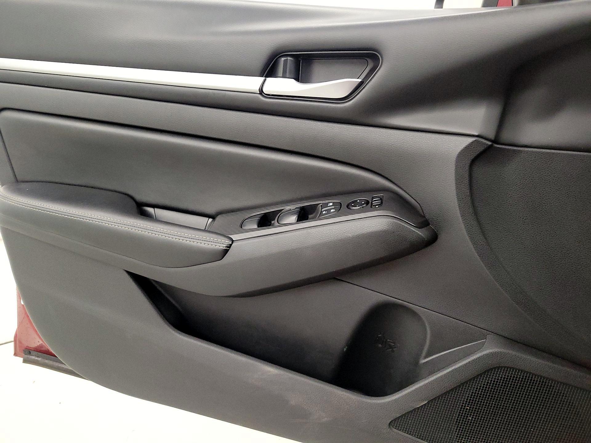 Thumbnail: 2022 Nissan Altima - 12