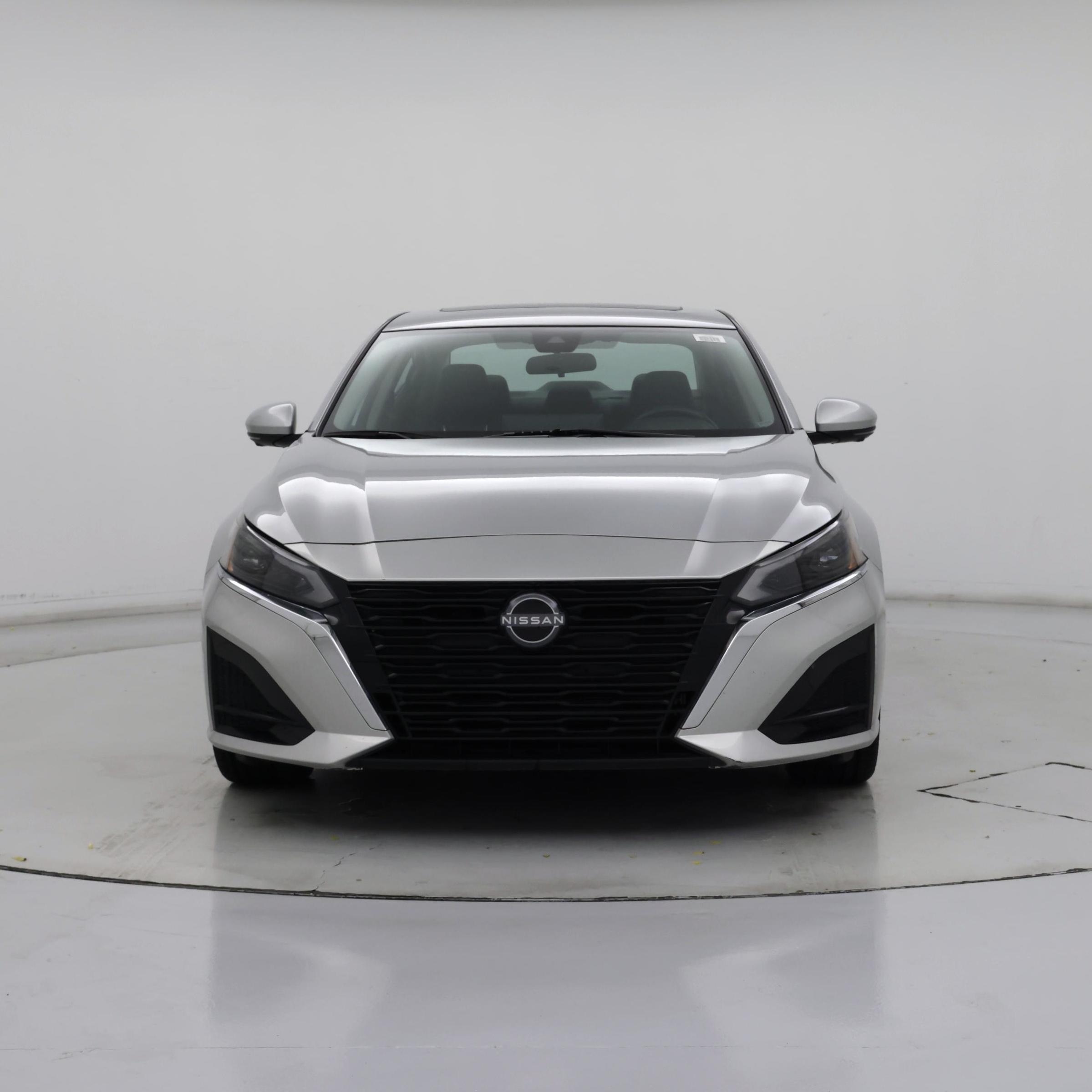 Thumbnail: 2023 Nissan Altima - 5