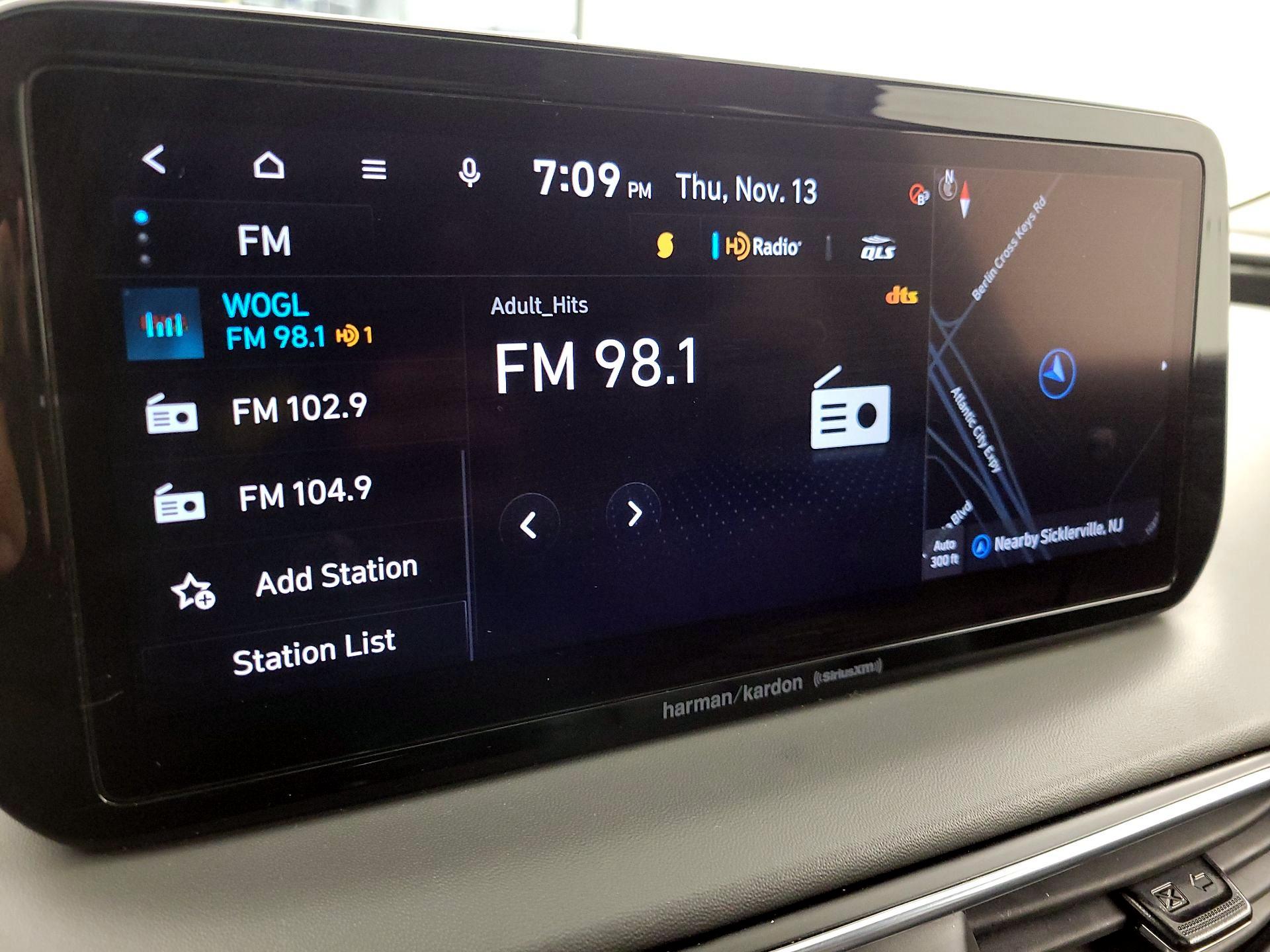 Thumbnail: 2023 Hyundai Santa Fe - 16