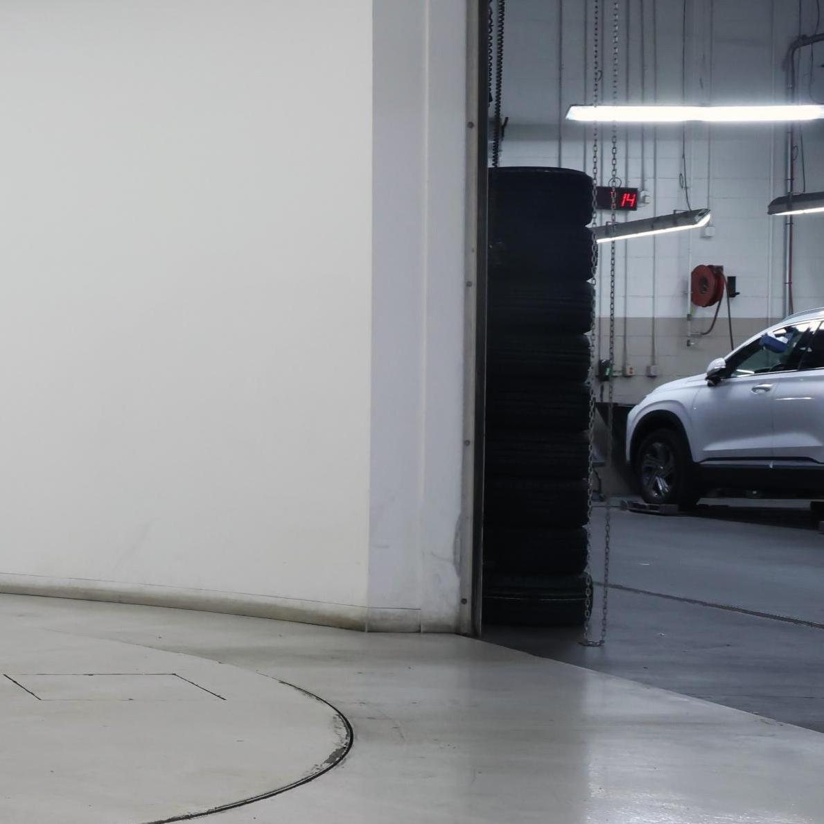 Thumbnail: 2023 Hyundai Santa Fe - 6