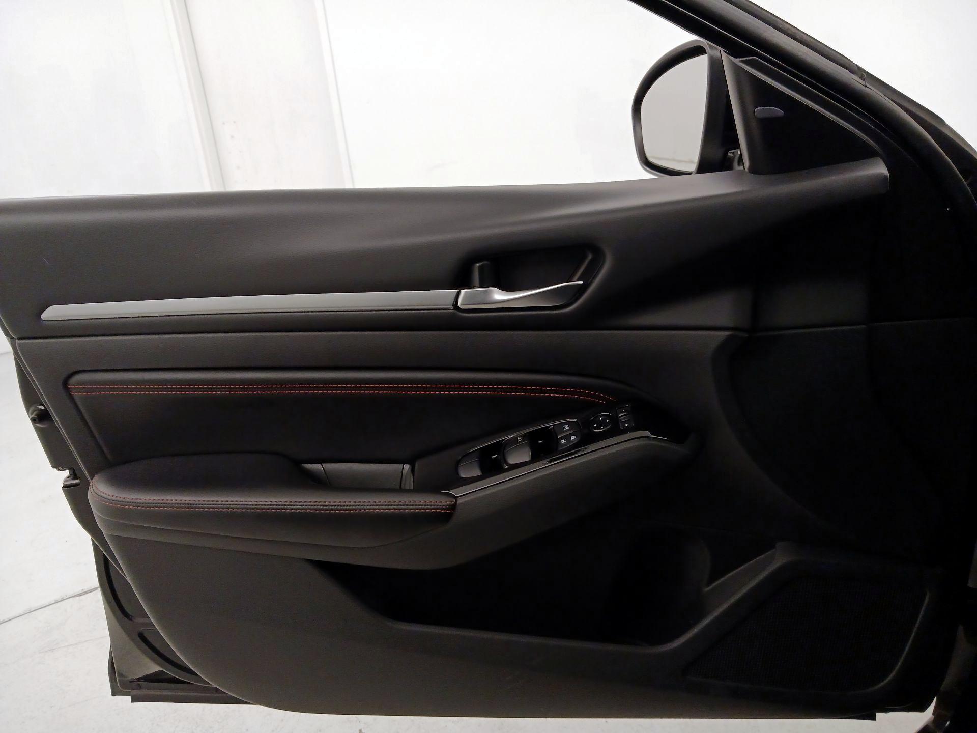 Thumbnail: 2023 Nissan Altima - 12