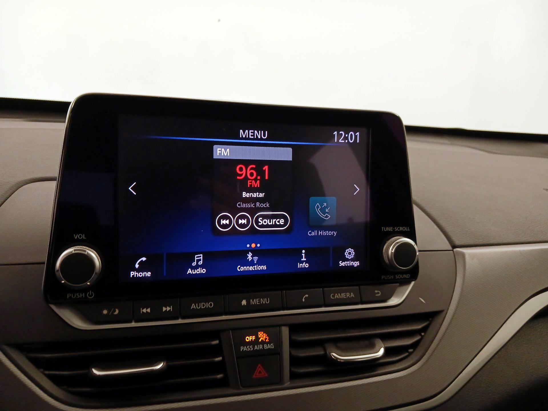 Thumbnail: 2023 Nissan Altima - 15