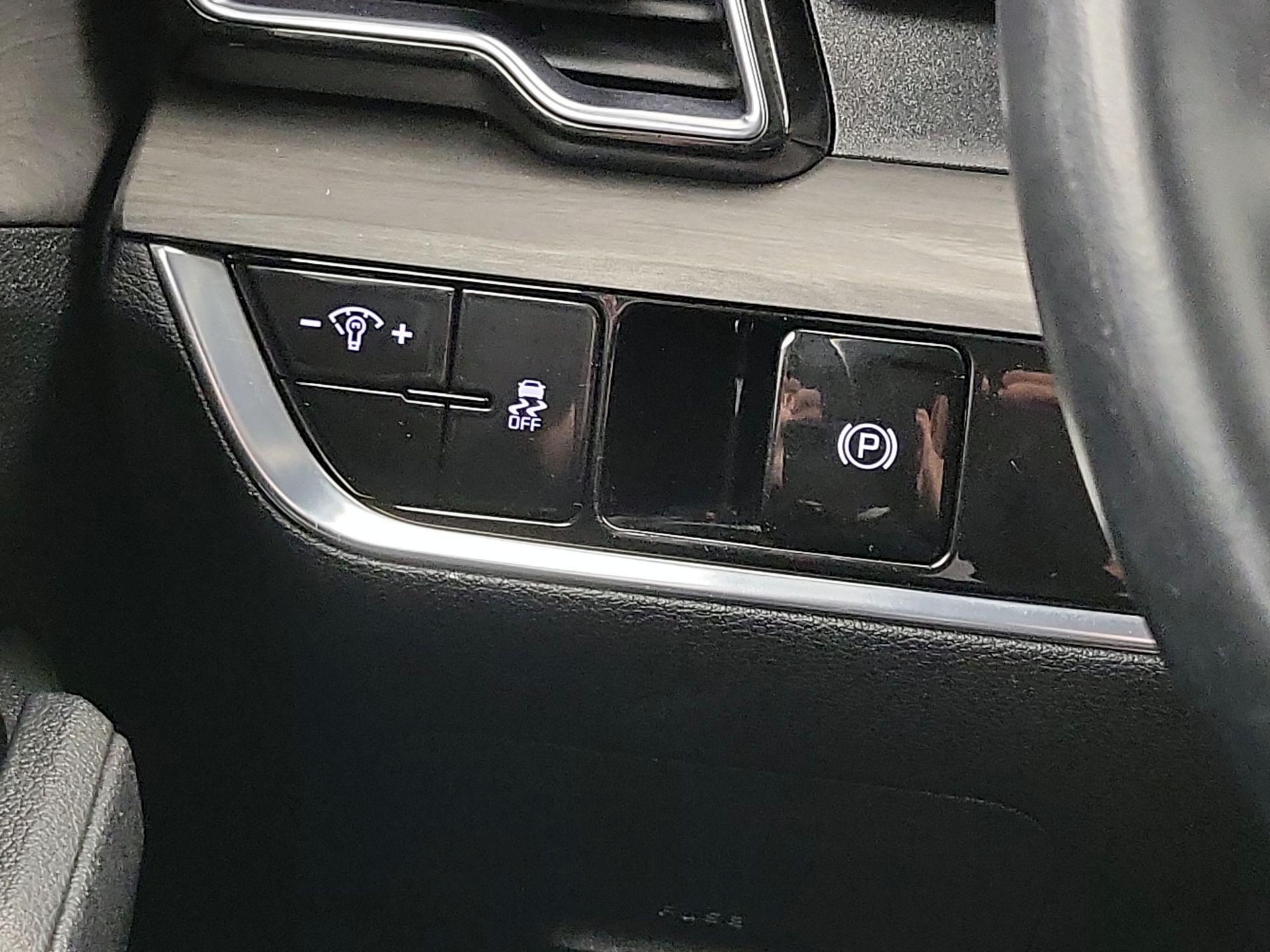 Thumbnail: 2023 Kia Sportage - 13