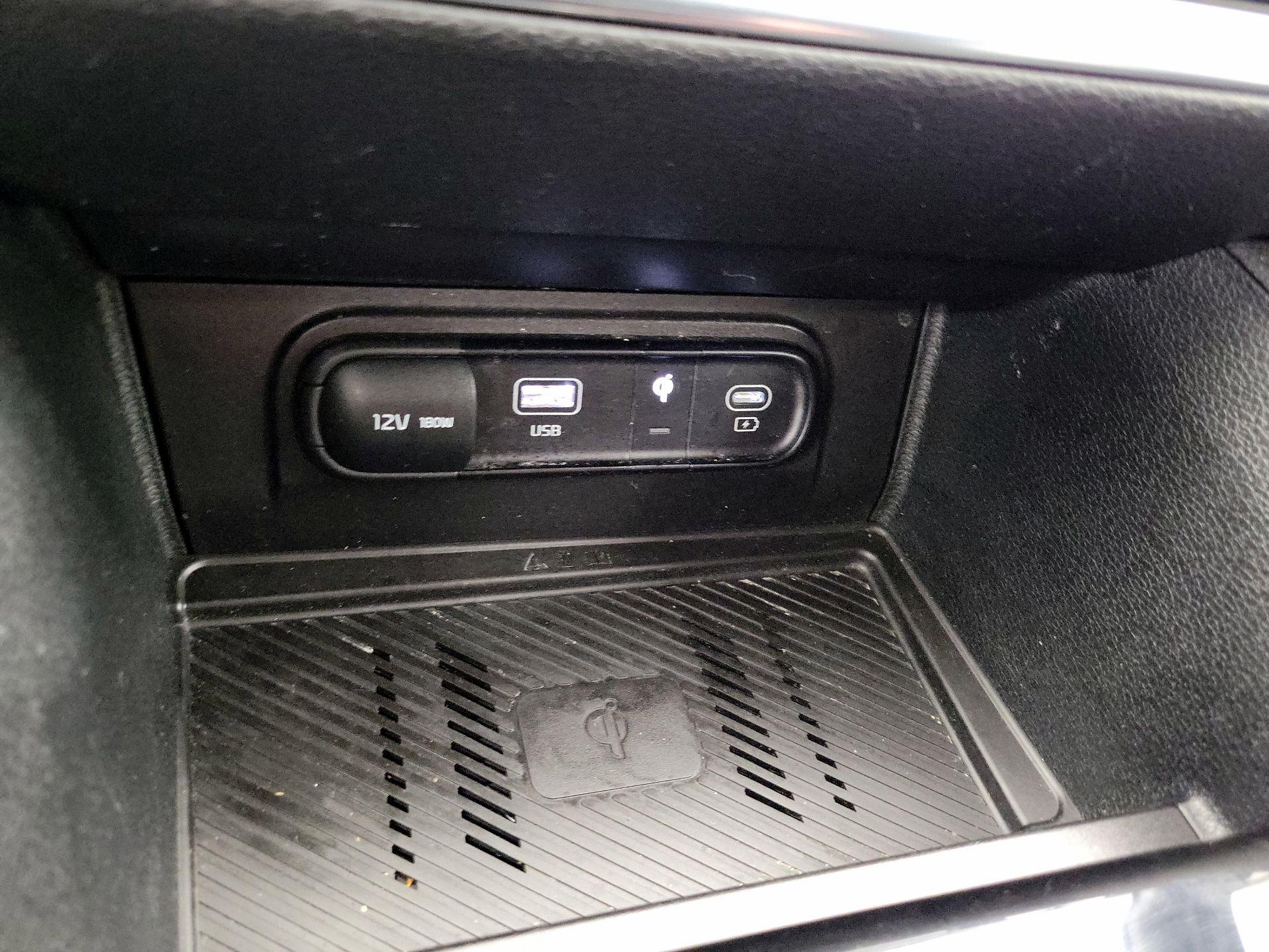 Thumbnail: 2023 Kia Sportage - 19