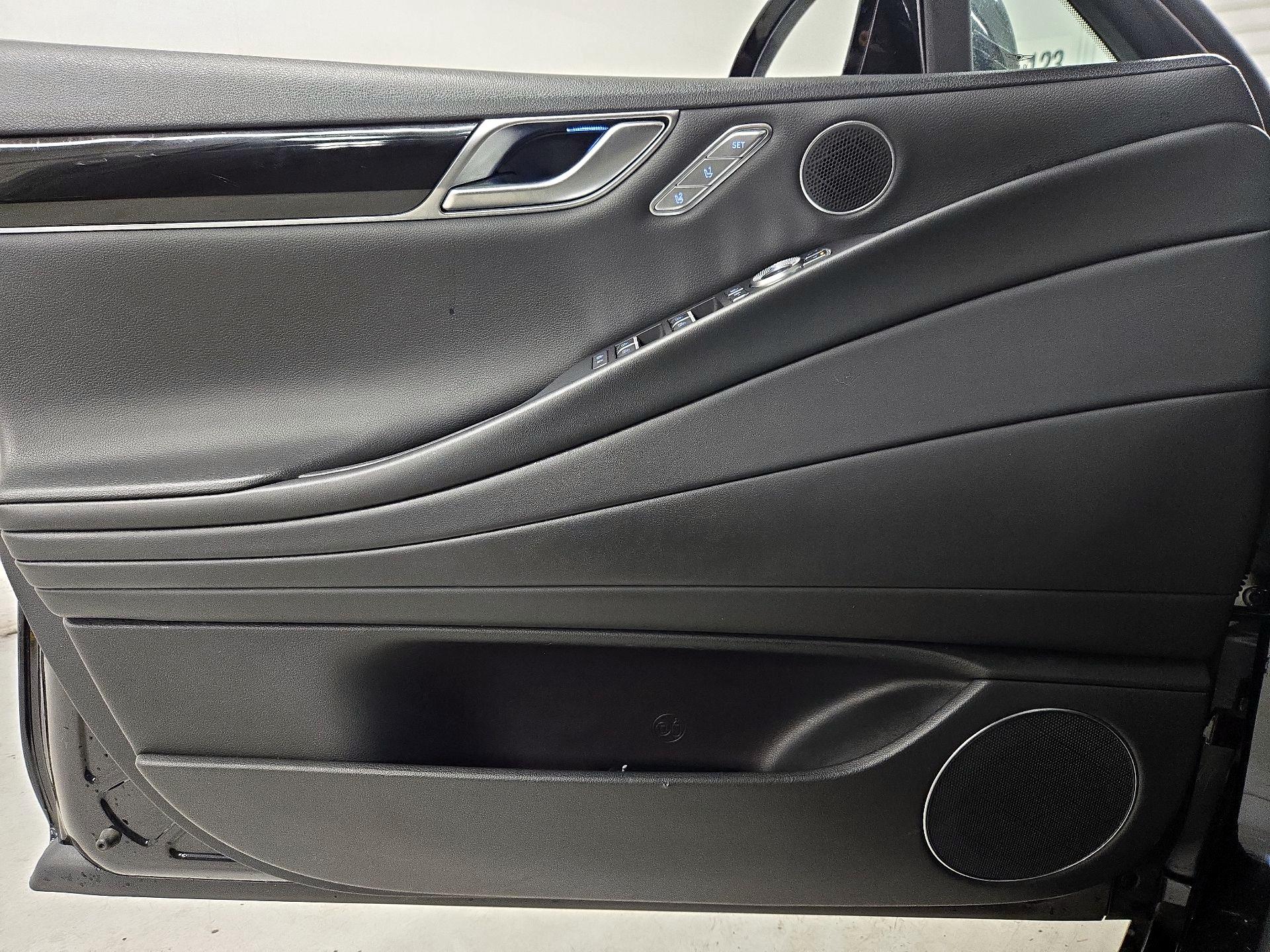 Thumbnail: 2023 Genesis G80 - 12