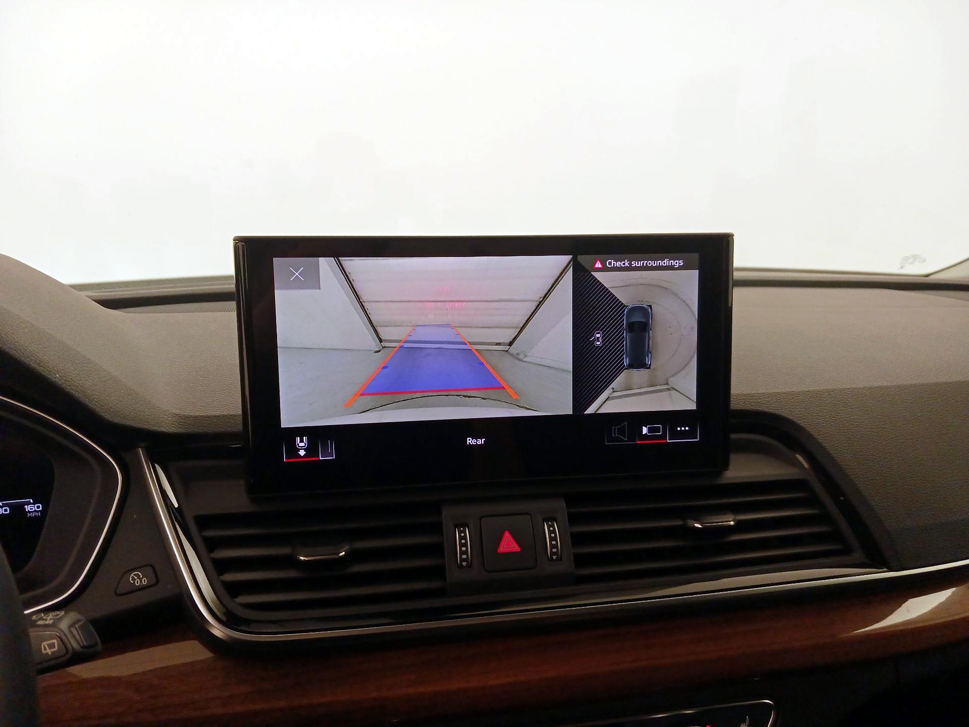 Thumbnail: 2023 Audi Q5 - 14