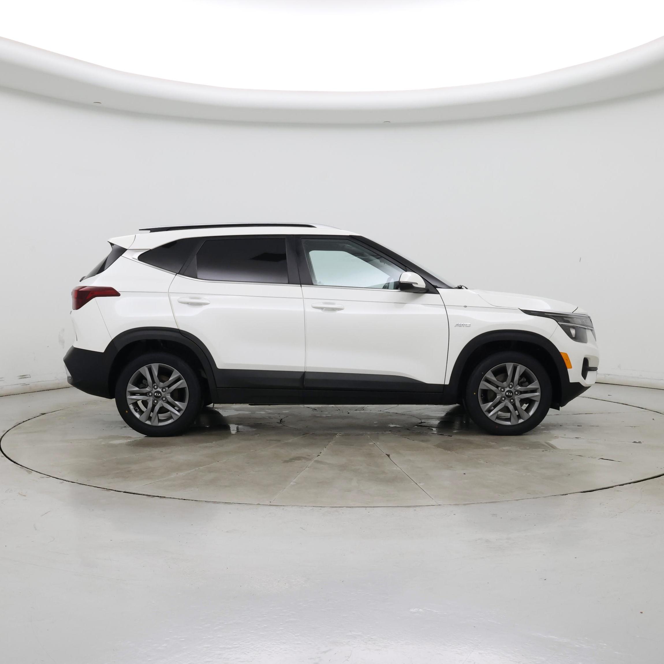 Thumbnail: 2021 Kia Seltos - 7