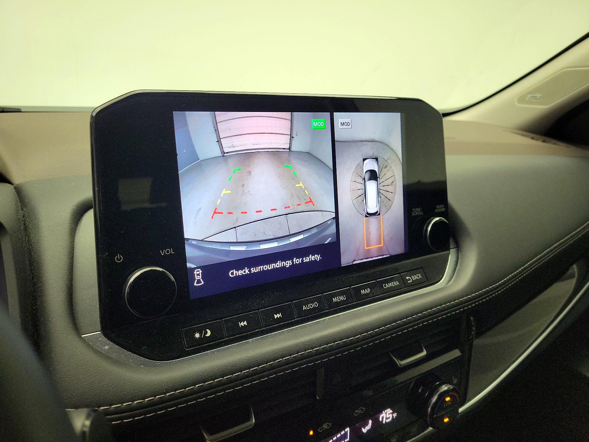 Thumbnail: 2023 Nissan Rogue - 15