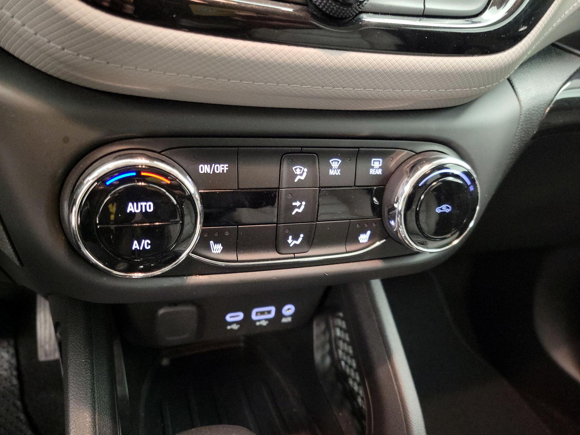 Thumbnail: 2021 Chevrolet TrailBlazer - 16