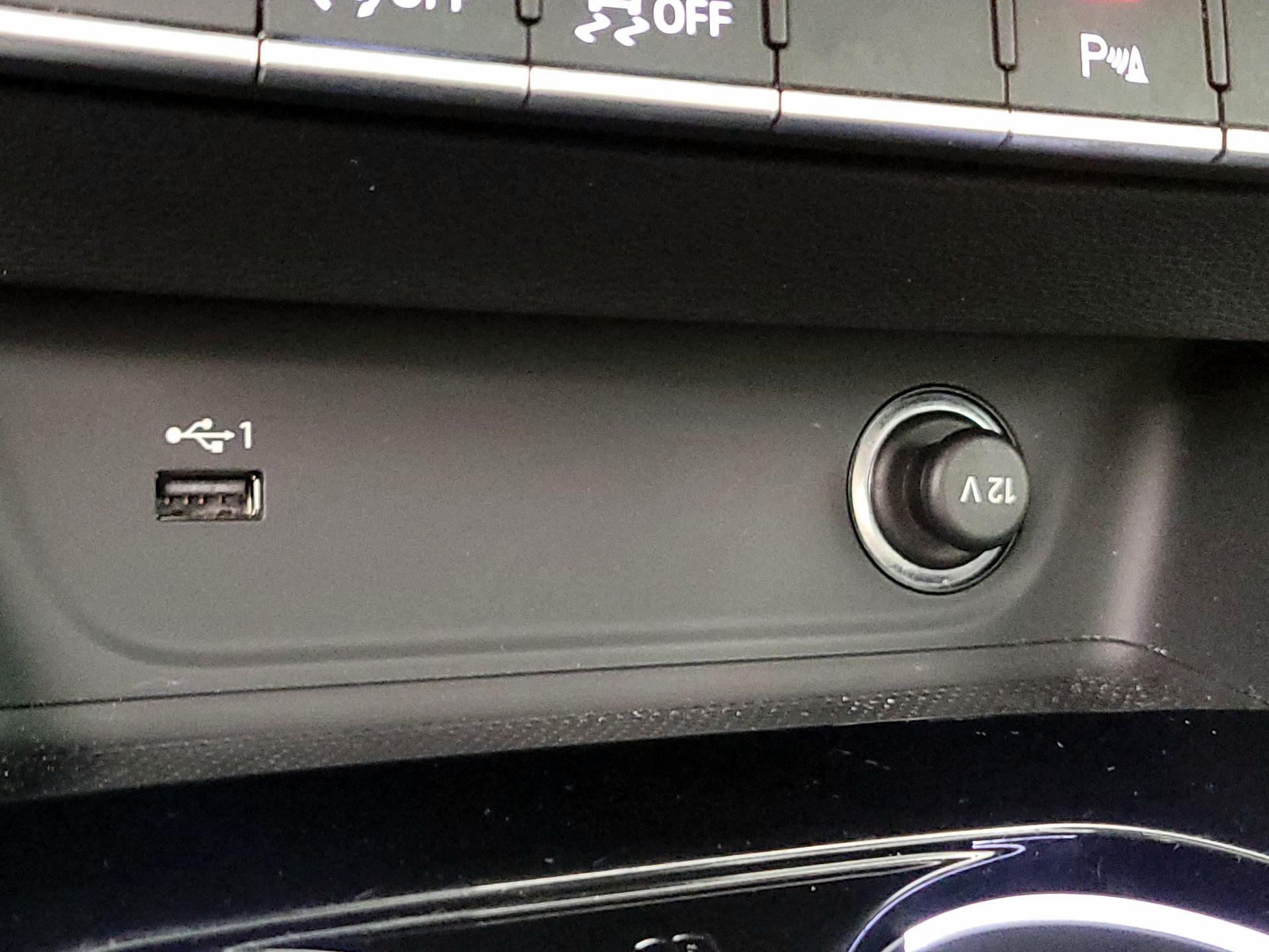 Thumbnail: 2023 Audi A4 - 18