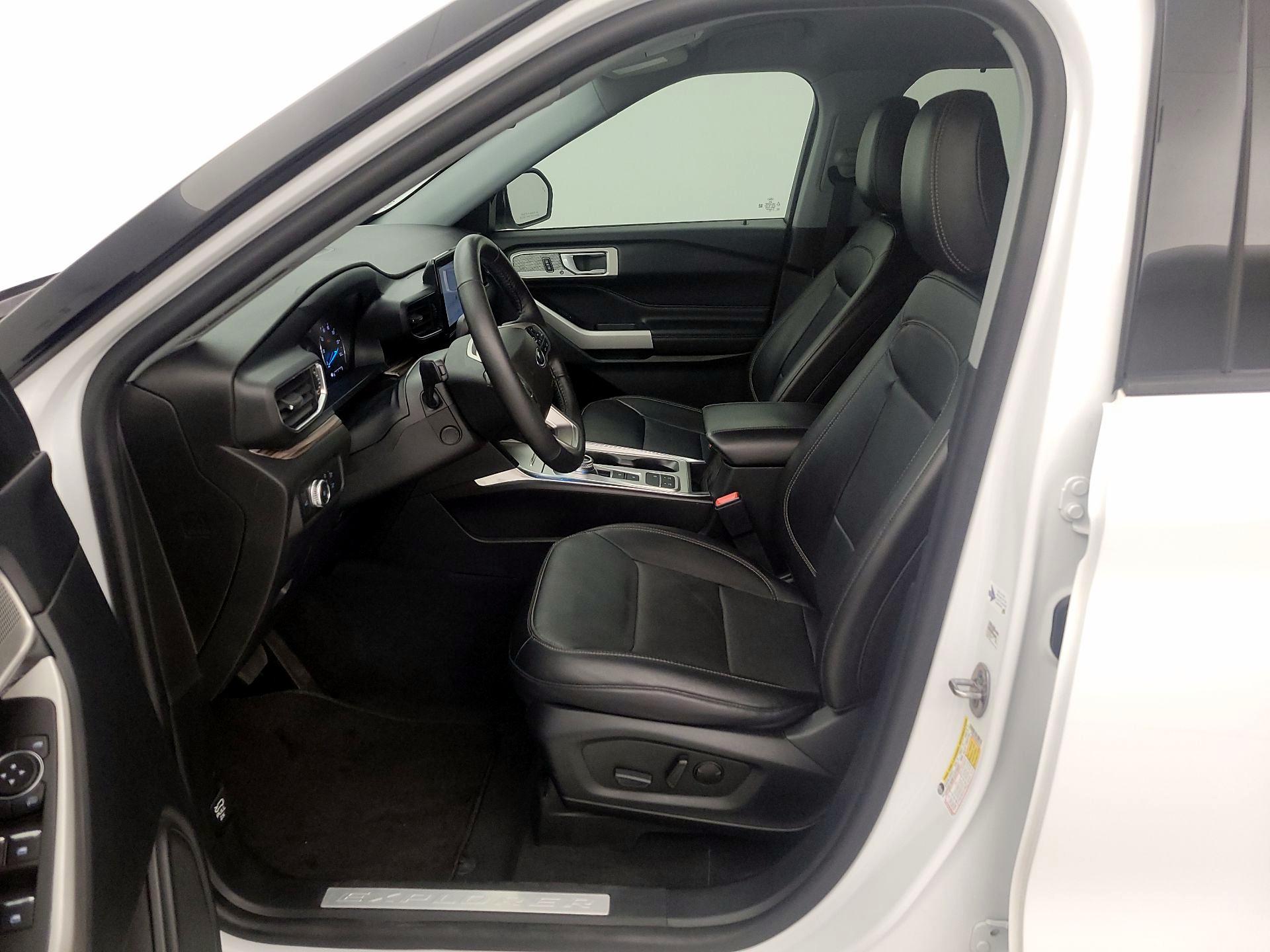 Thumbnail: 2022 Ford Explorer - 11