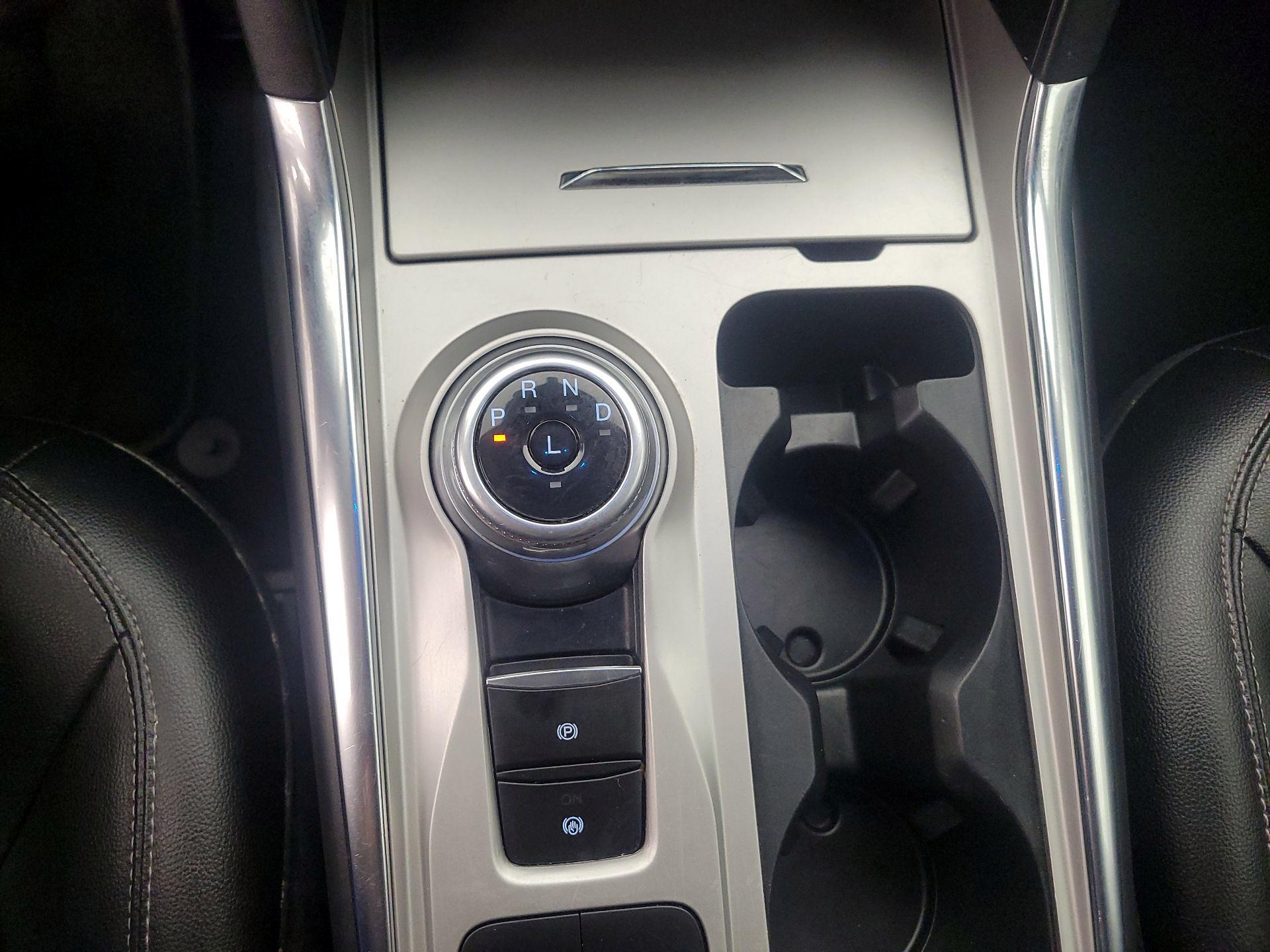 Thumbnail: 2022 Ford Explorer - 18