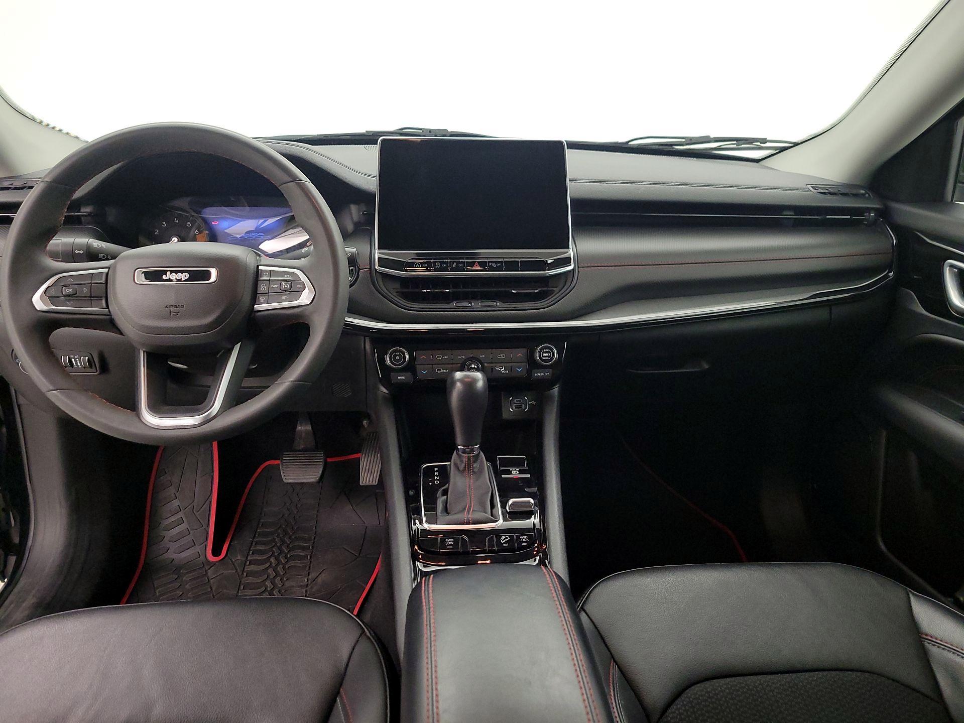 Thumbnail: 2022 Jeep Compass - 9