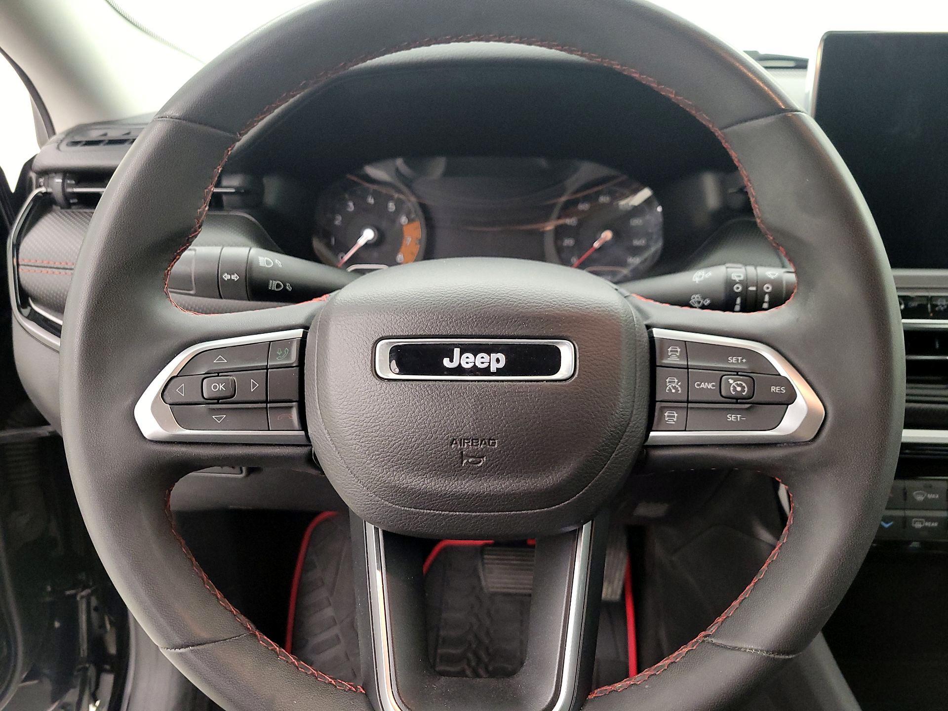 Thumbnail: 2022 Jeep Compass - 10