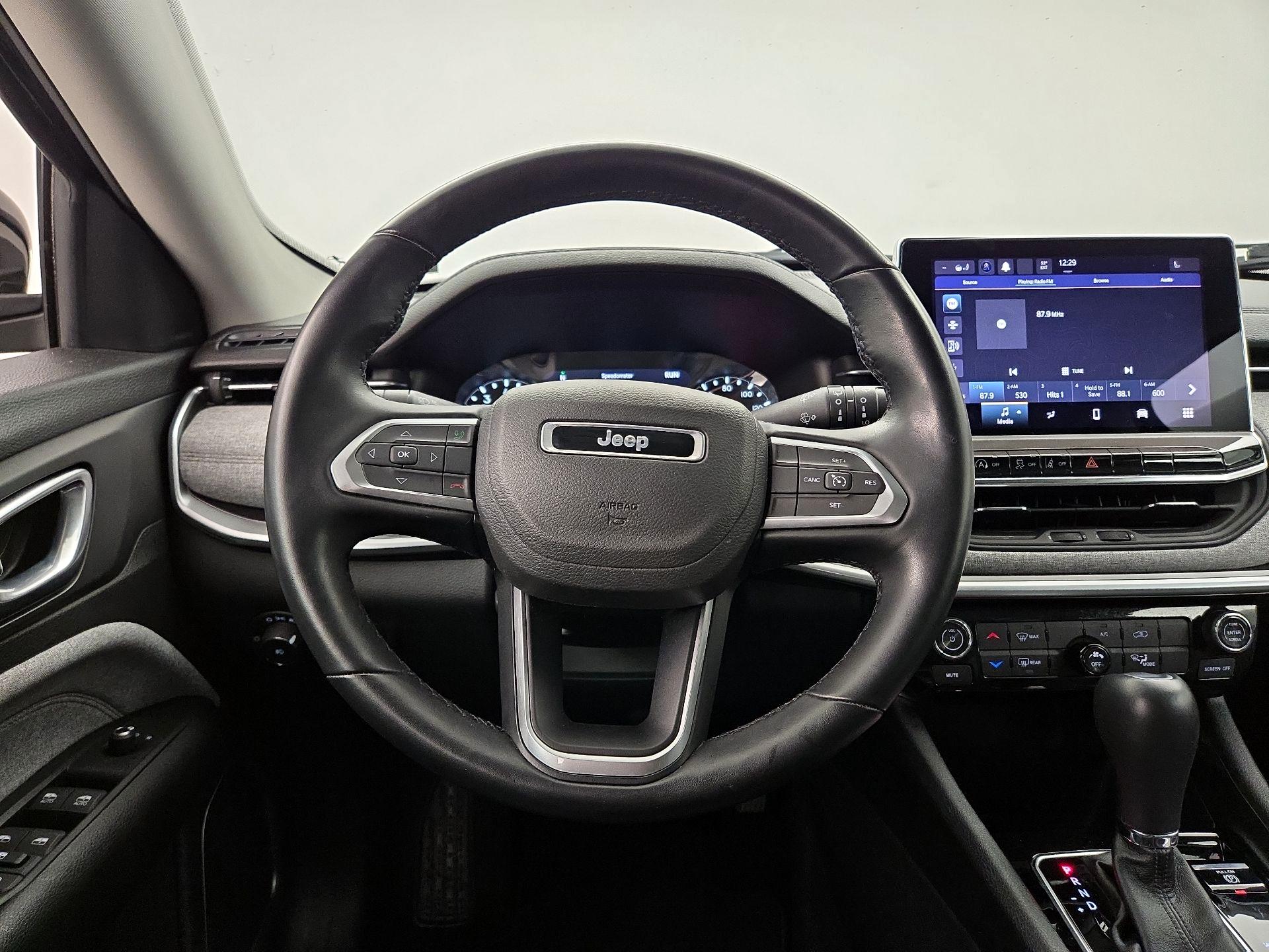 Thumbnail: 2022 Jeep Compass - 10